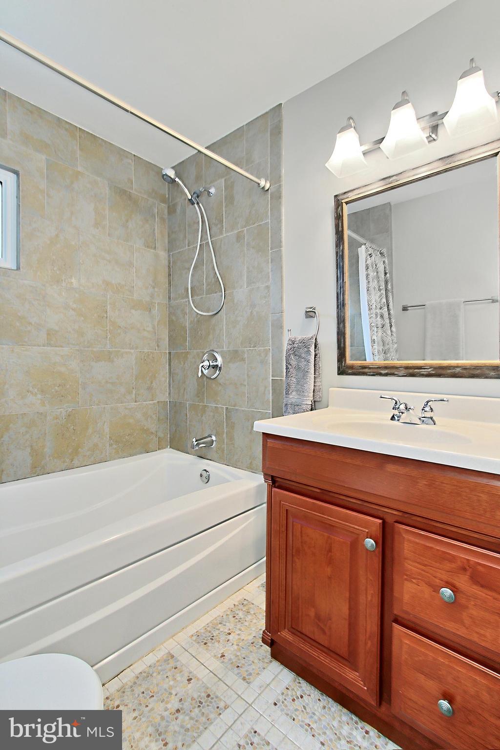 HAYFIELD ESTATES - Residential