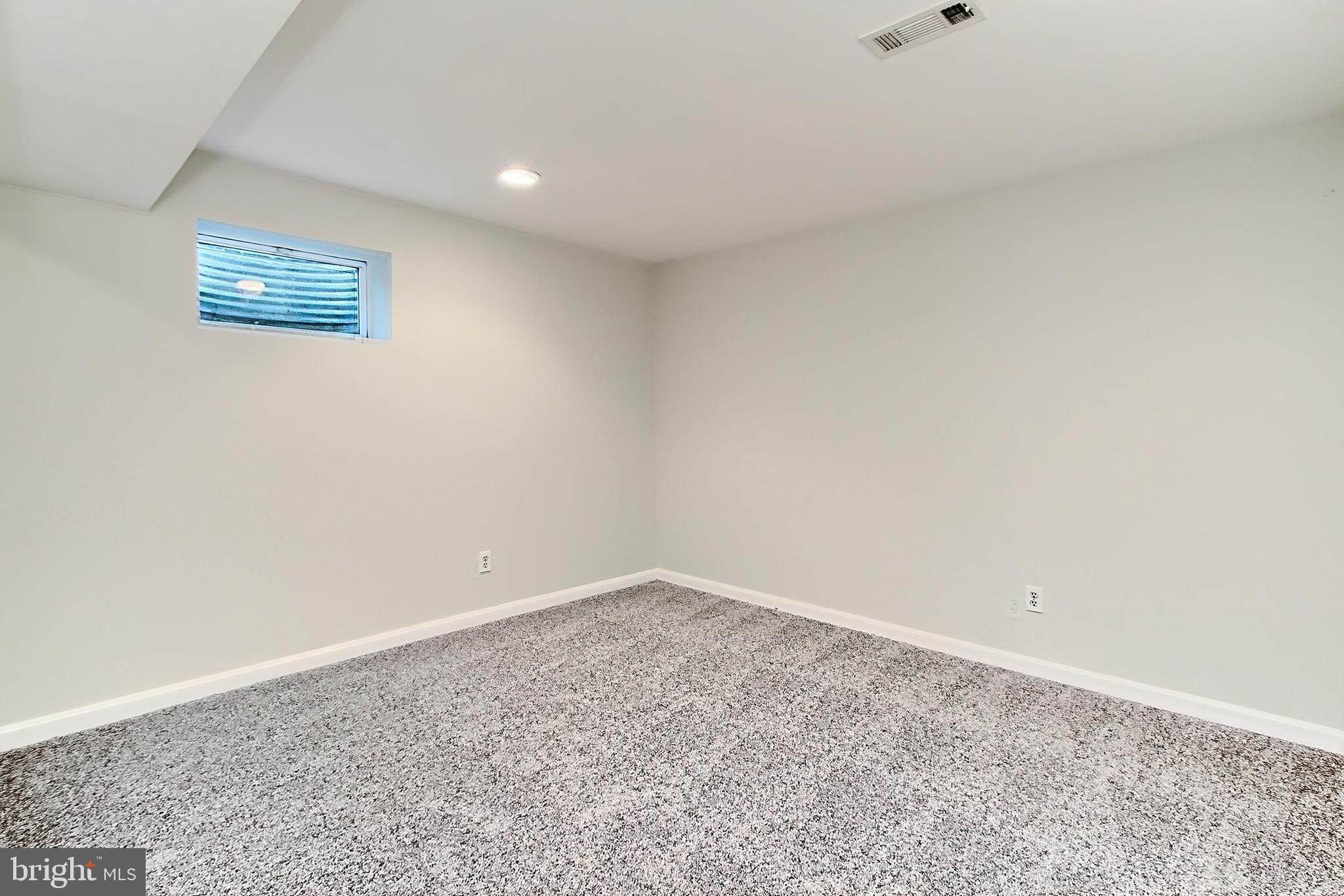 HAYFIELD ESTATES - Residential