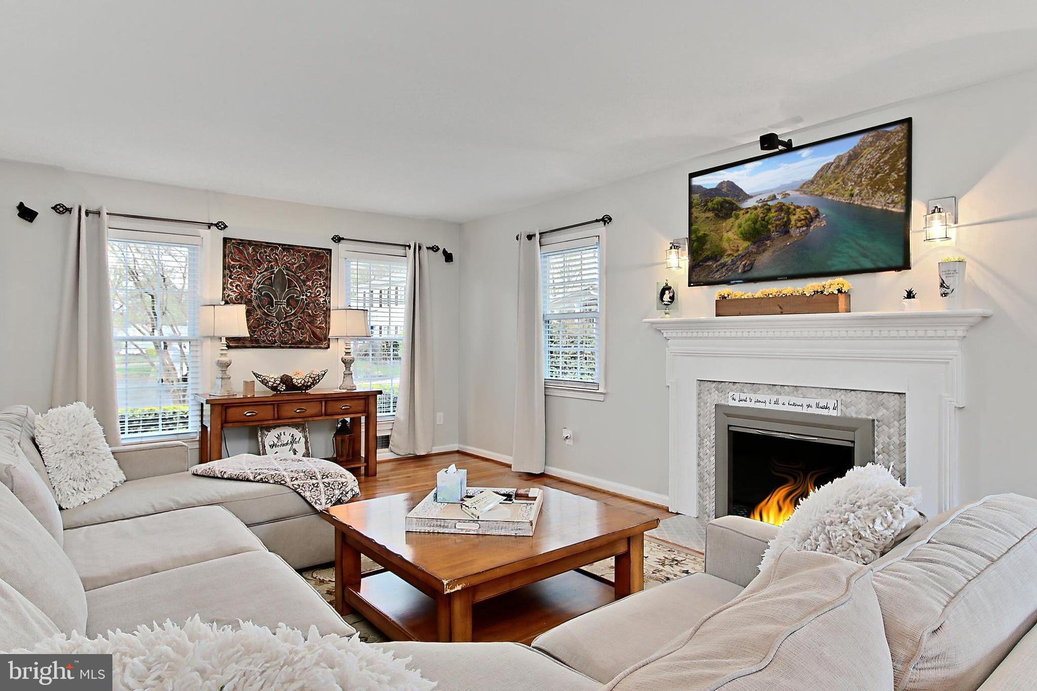 HAYFIELD ESTATES - Residential