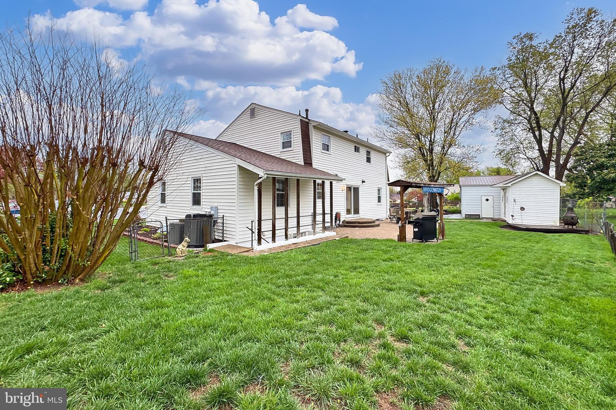 HAYFIELD ESTATES - Residential