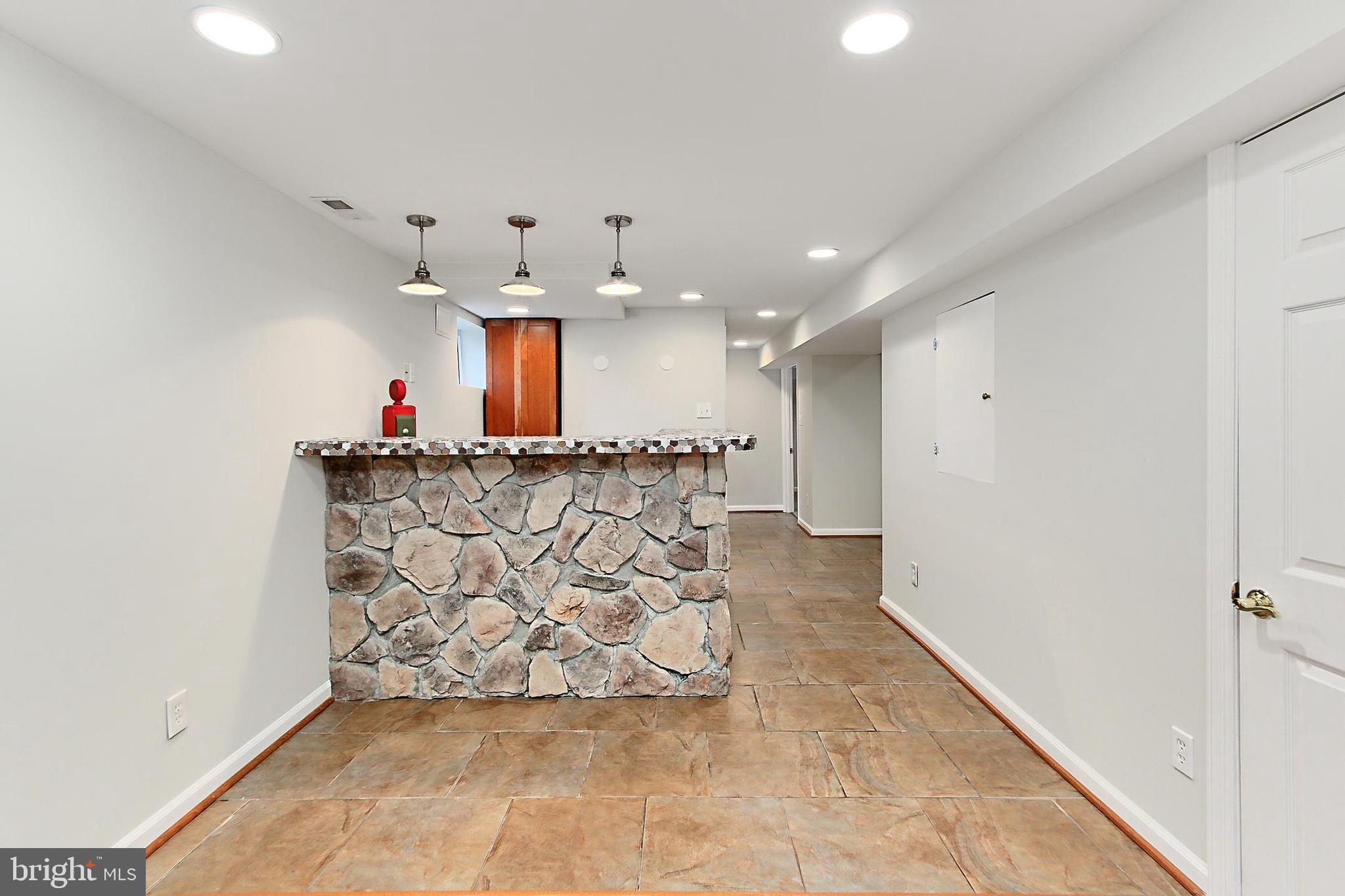 HAYFIELD ESTATES - Residential