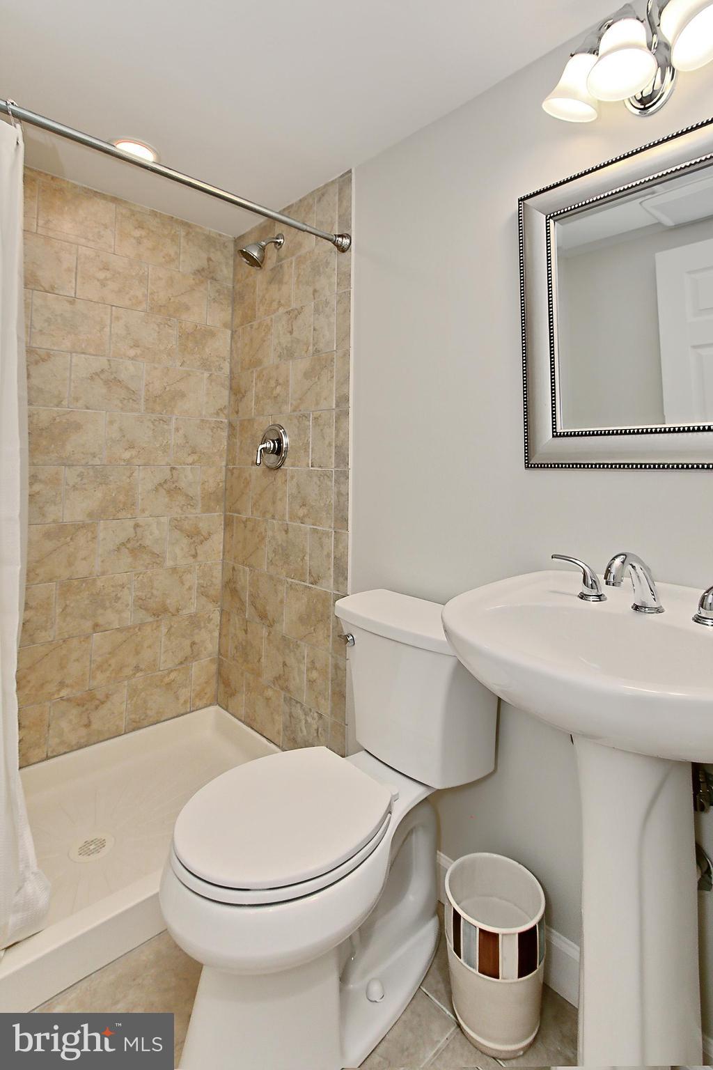 HAYFIELD ESTATES - Residential