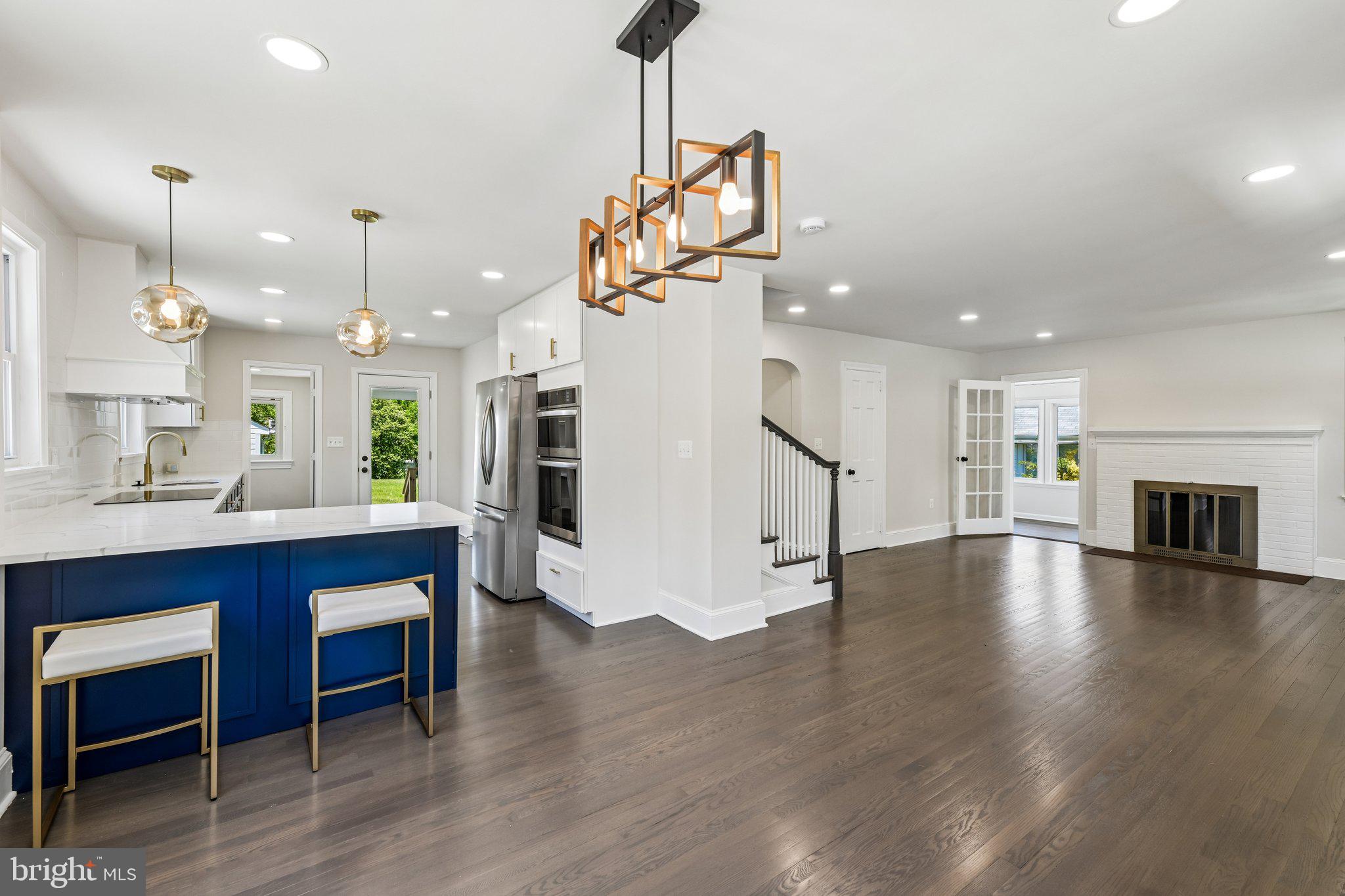 FAIRVIEW - Residential