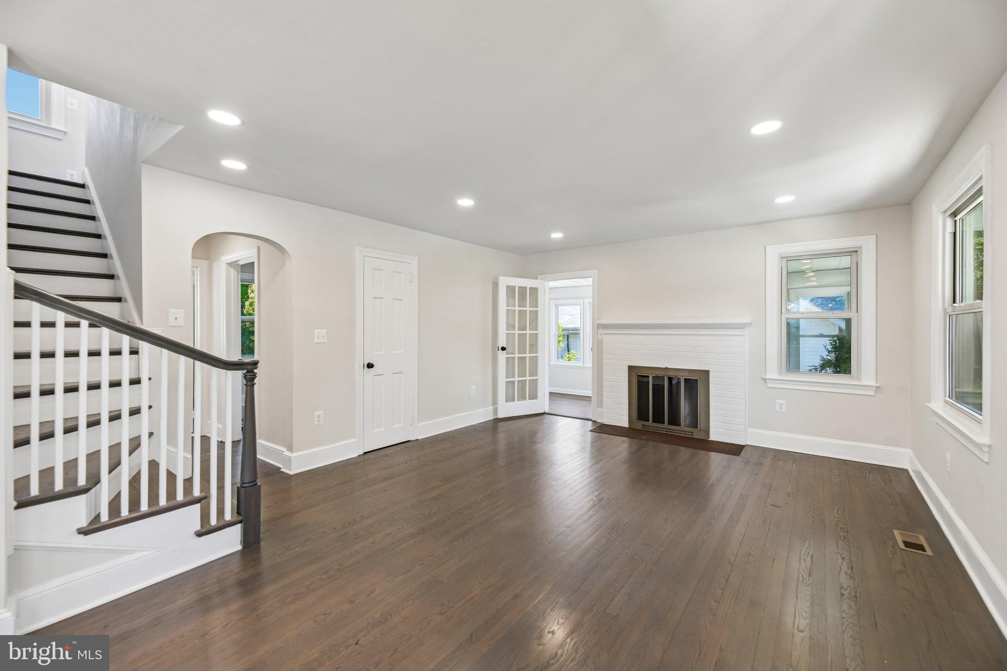 FAIRVIEW - Residential