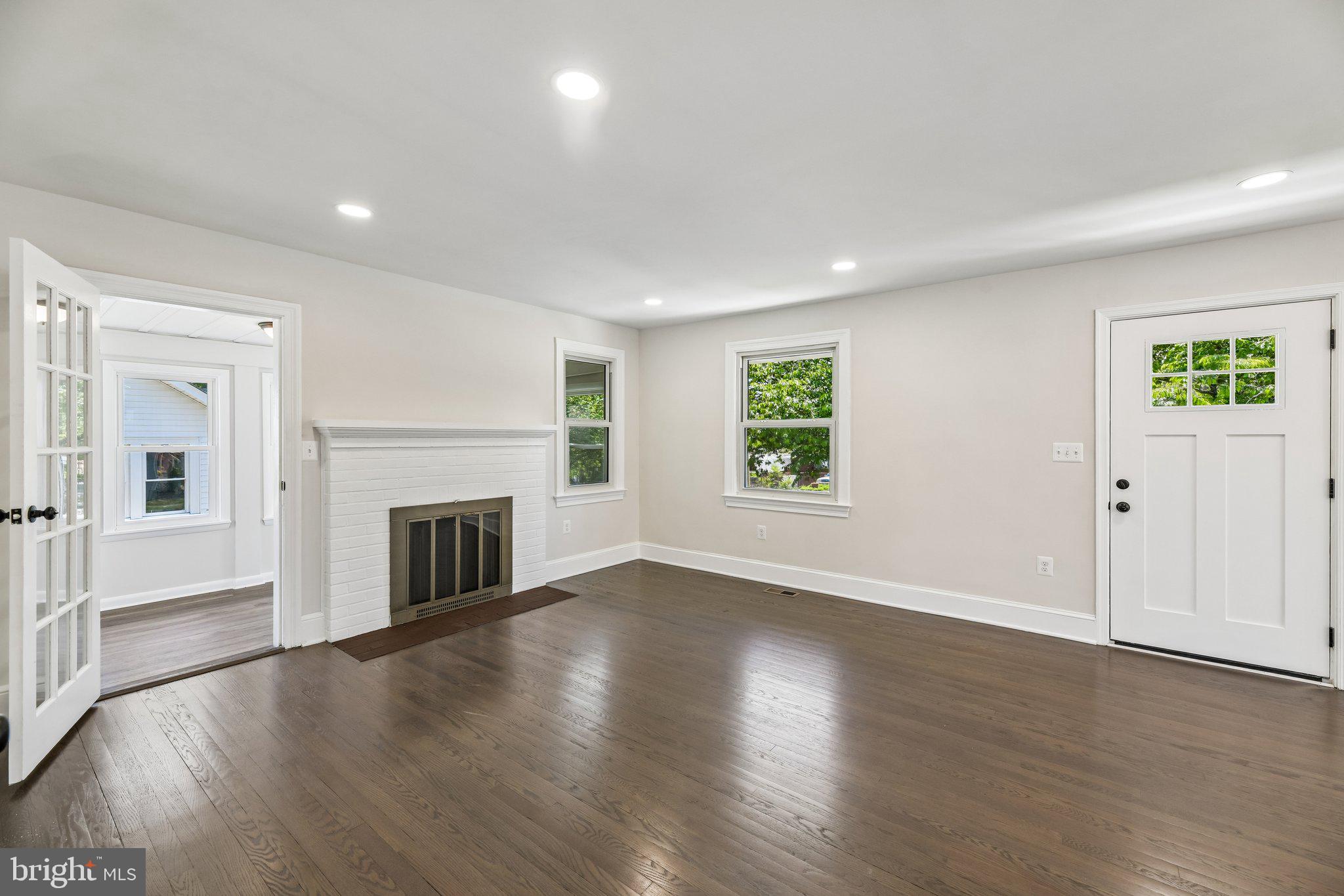 FAIRVIEW - Residential