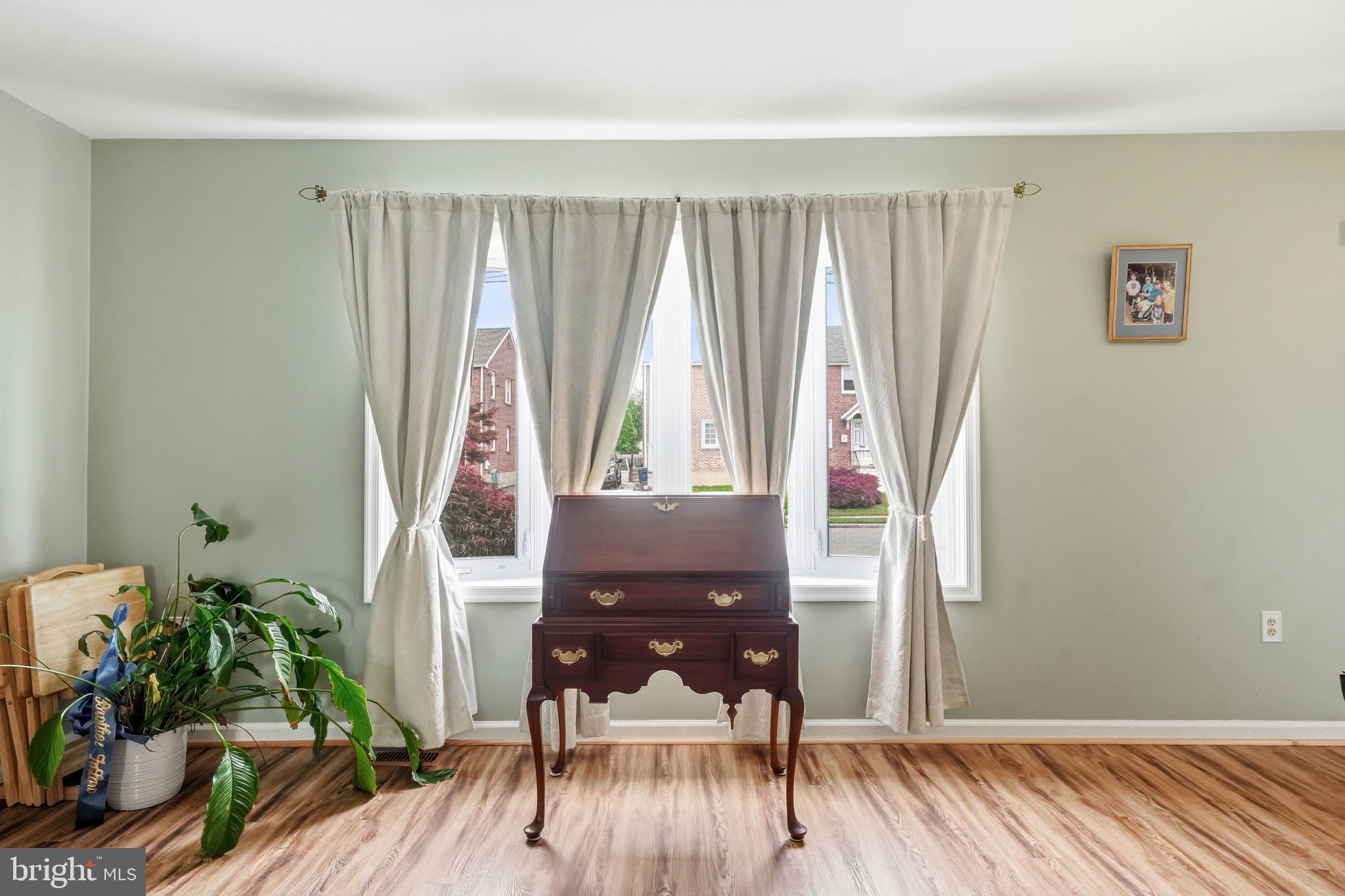 RIDLEY PARK - Residential
