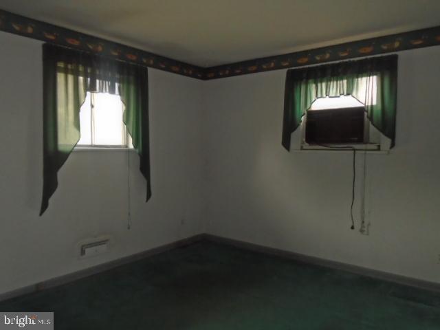 MIDDLE RIVER - Residential