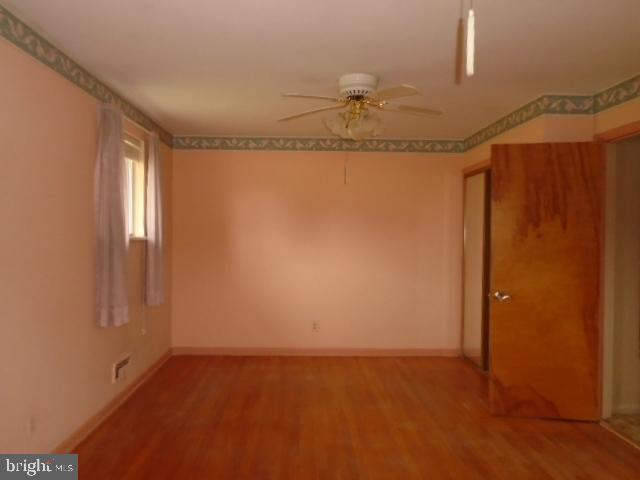 MIDDLE RIVER - Residential