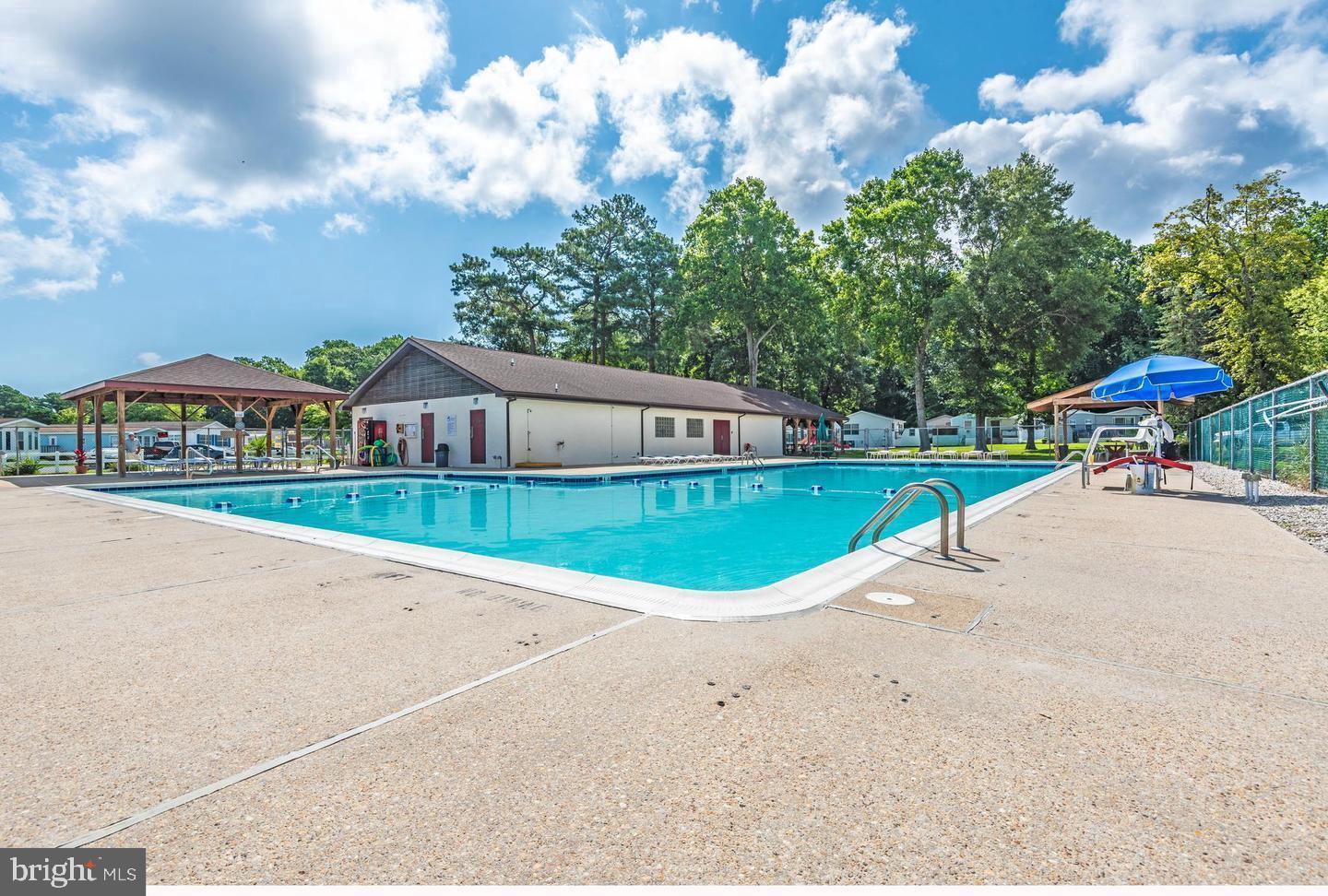 WHITE HORSE PARK II - Residential