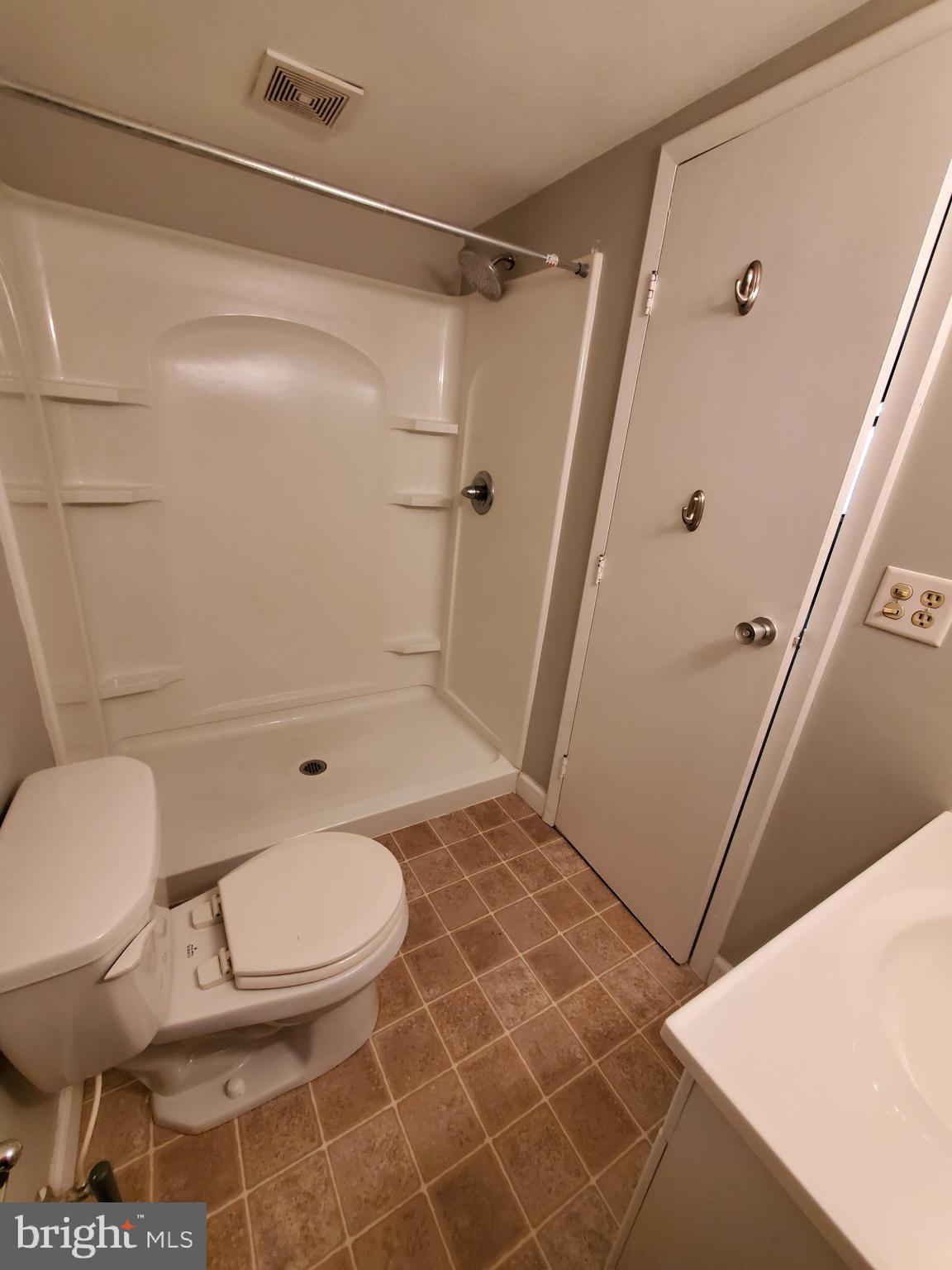 BAY COUNTRY VILLAGE - Residential Lease