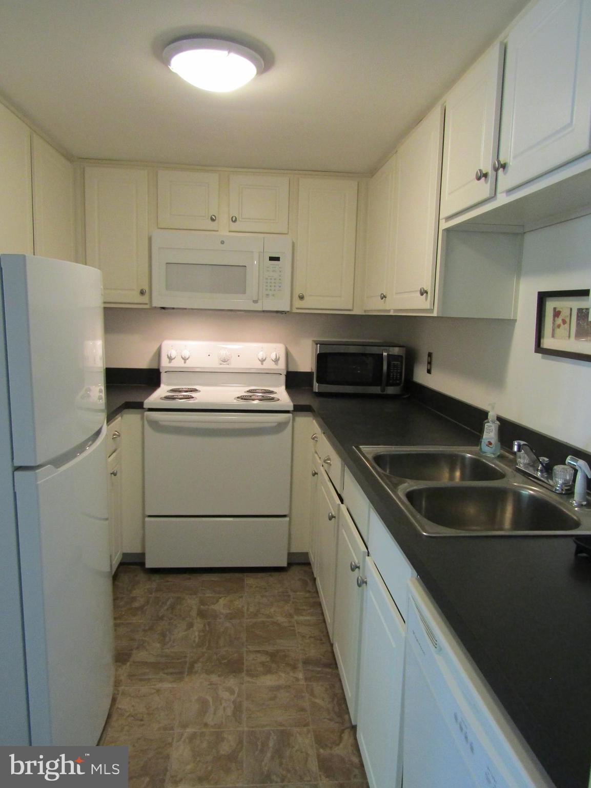 BAY COUNTRY VILLAGE - Residential Lease