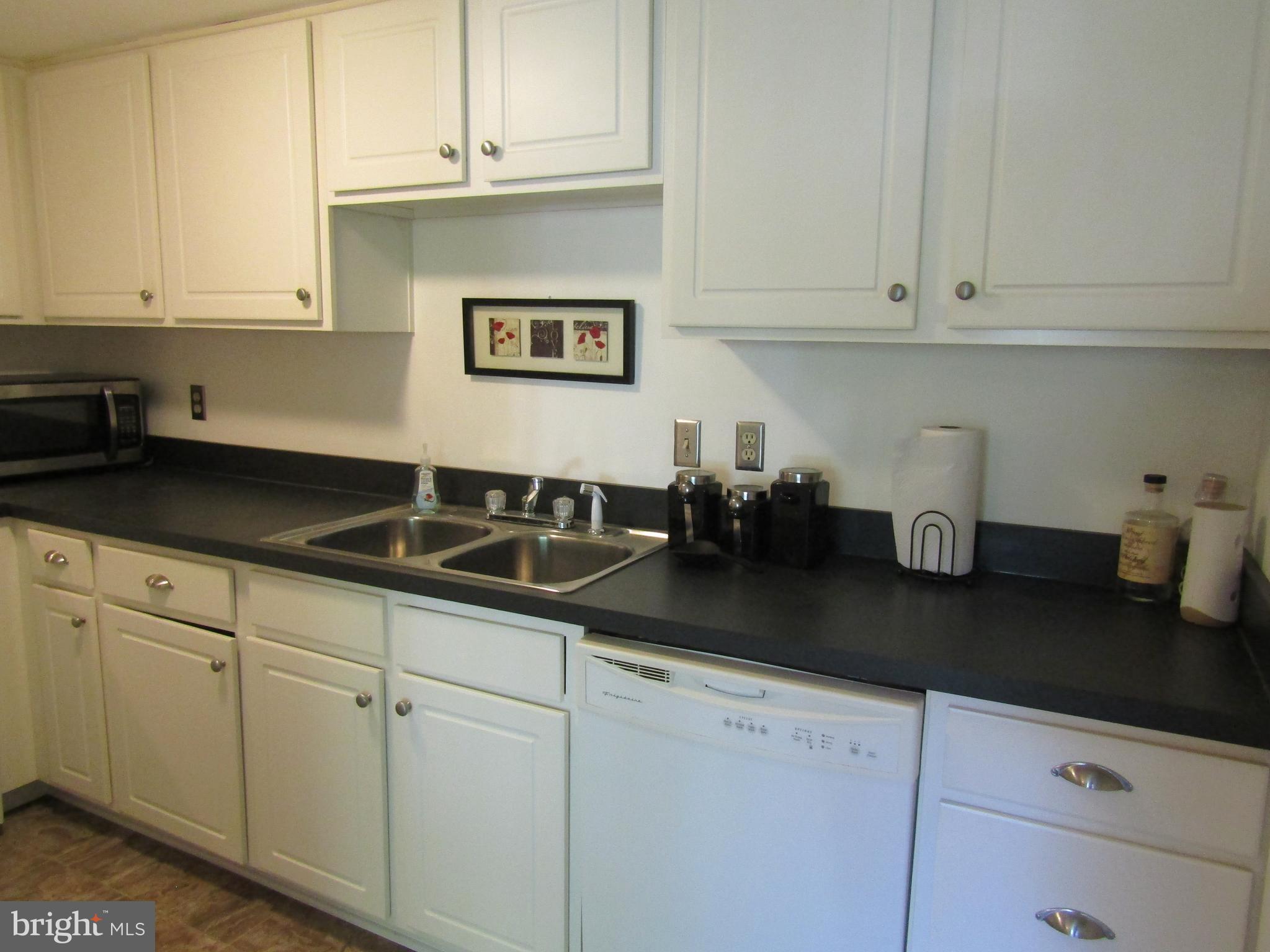 BAY COUNTRY VILLAGE - Residential Lease