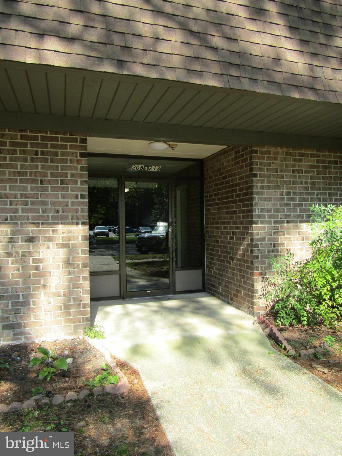 BAY COUNTRY VILLAGE - Residential Lease