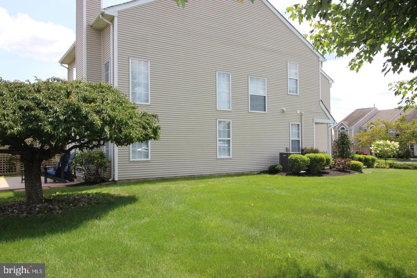 36 HONEY LOCUST LANE