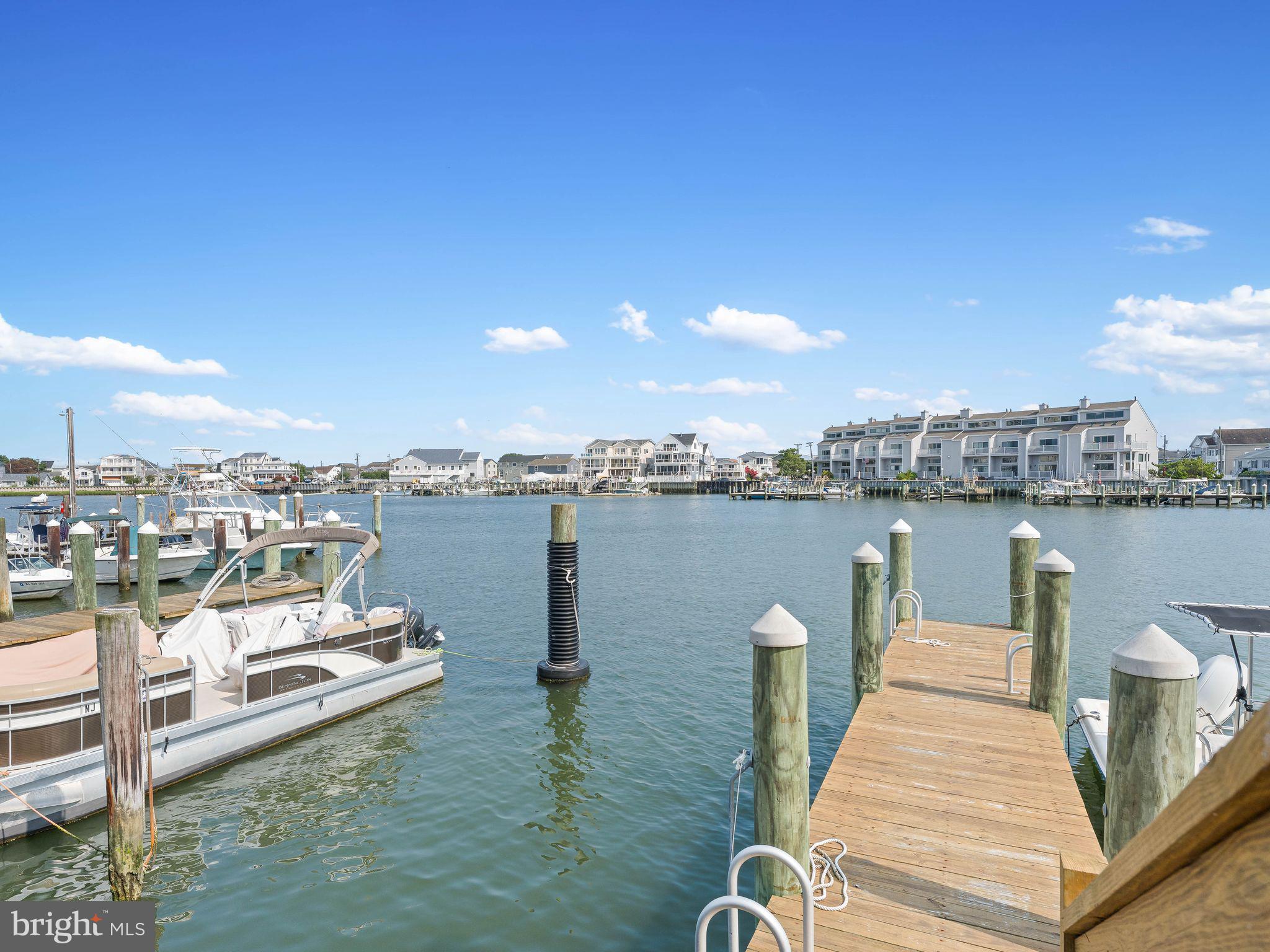 444 W SHORE DRIVE APT 4