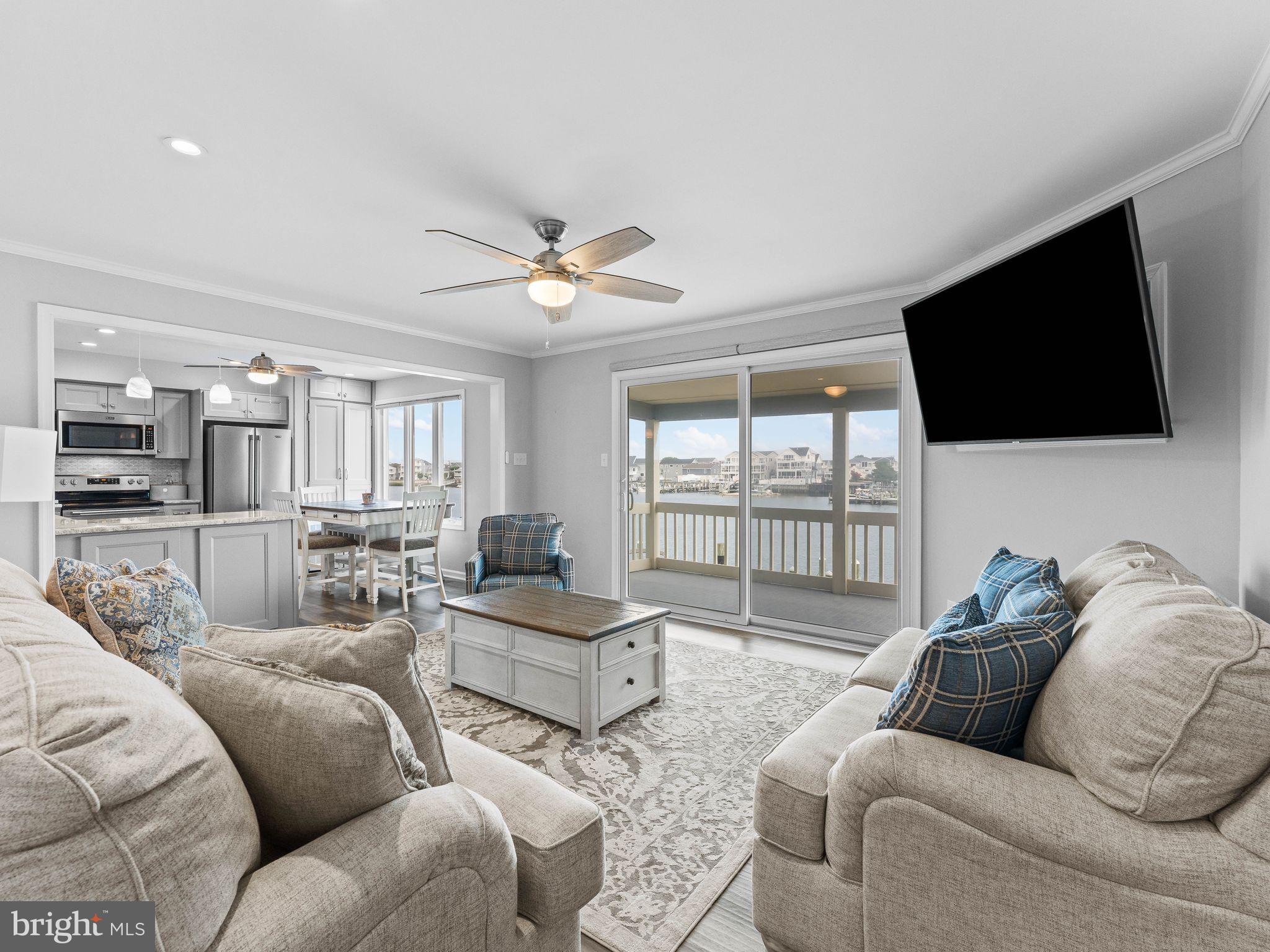 444 W SHORE DRIVE APT 4
