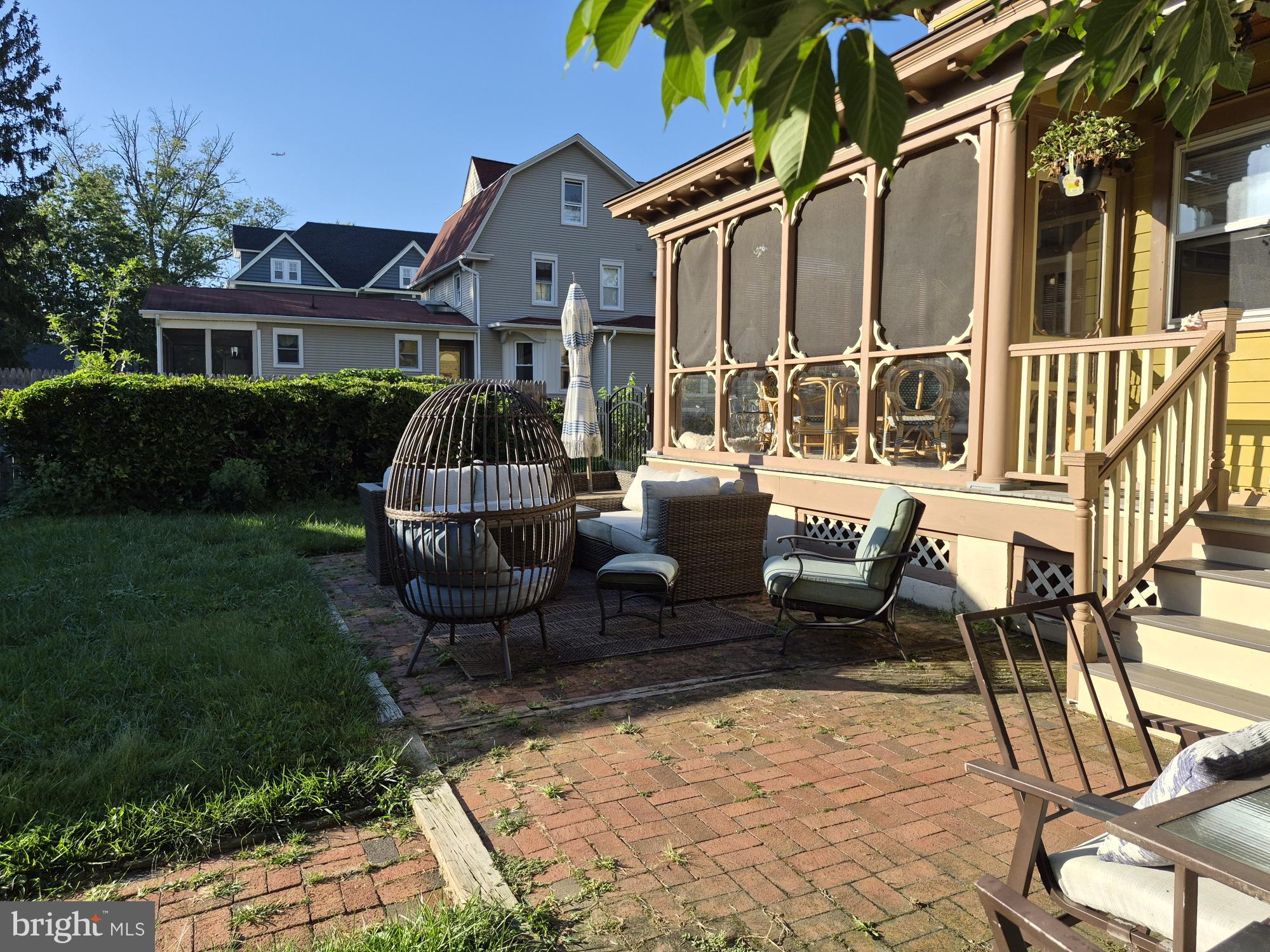22 7TH AVENUE