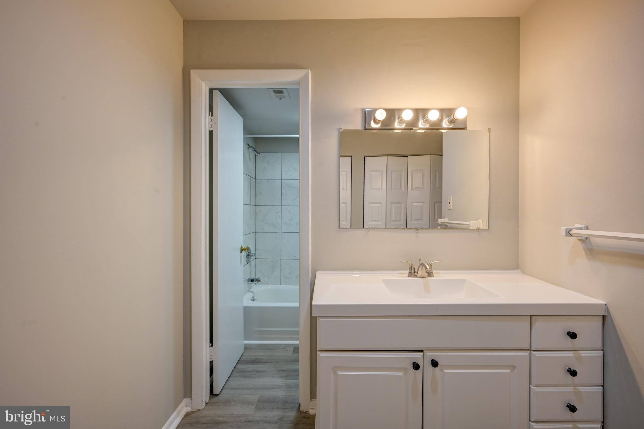 RUNNING BROOK - Residential