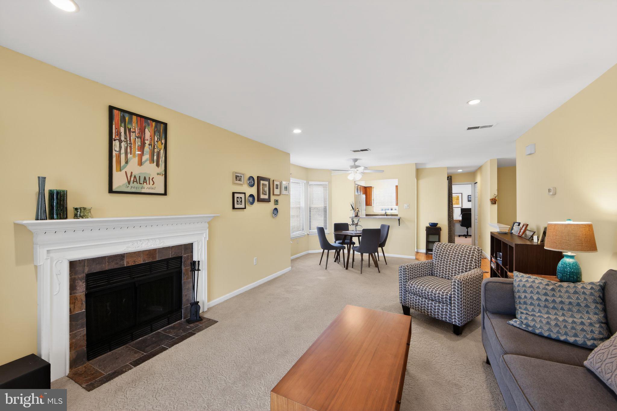 BRADFORD SQUARE - Residential