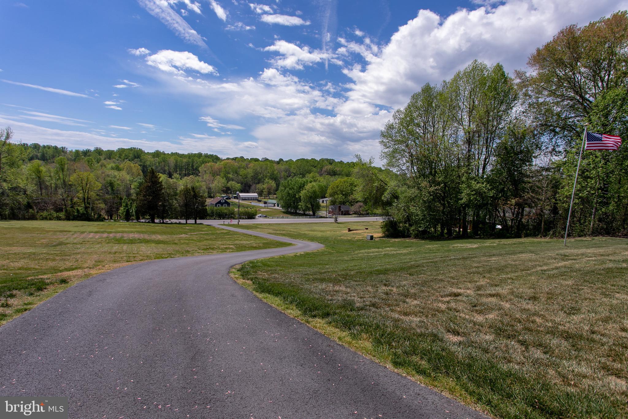 TOBACCO HEIGHTS - Residential