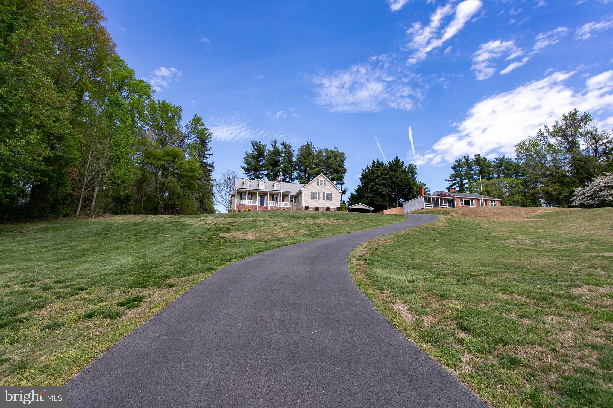 TOBACCO HEIGHTS - Residential