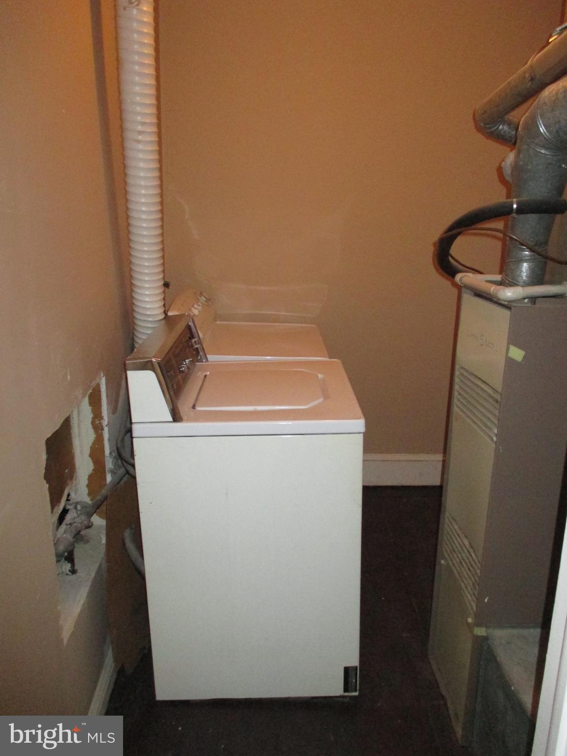 GREENMOUNT WEST - Residential Lease