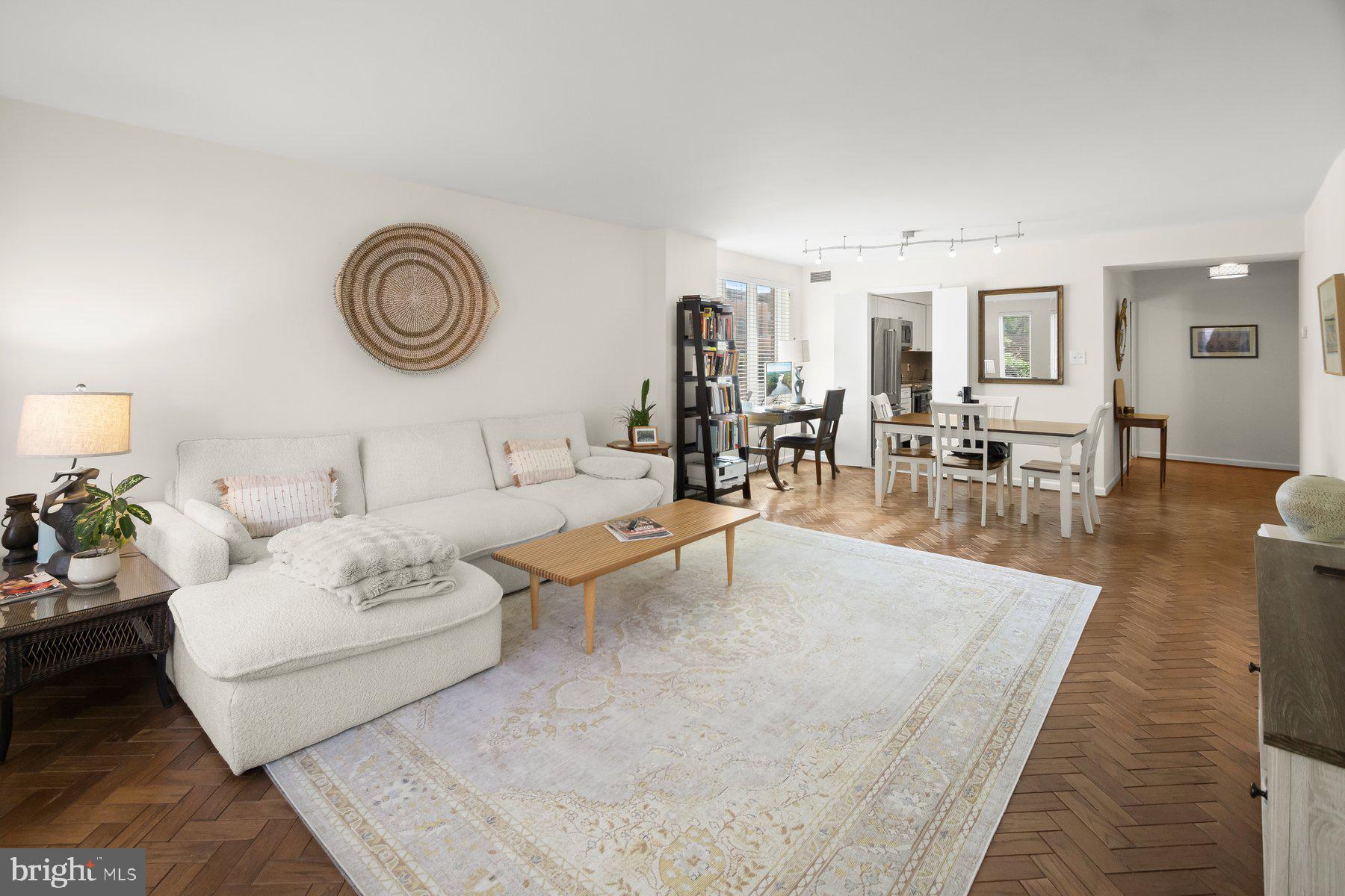 1045 31ST STREET NW 303