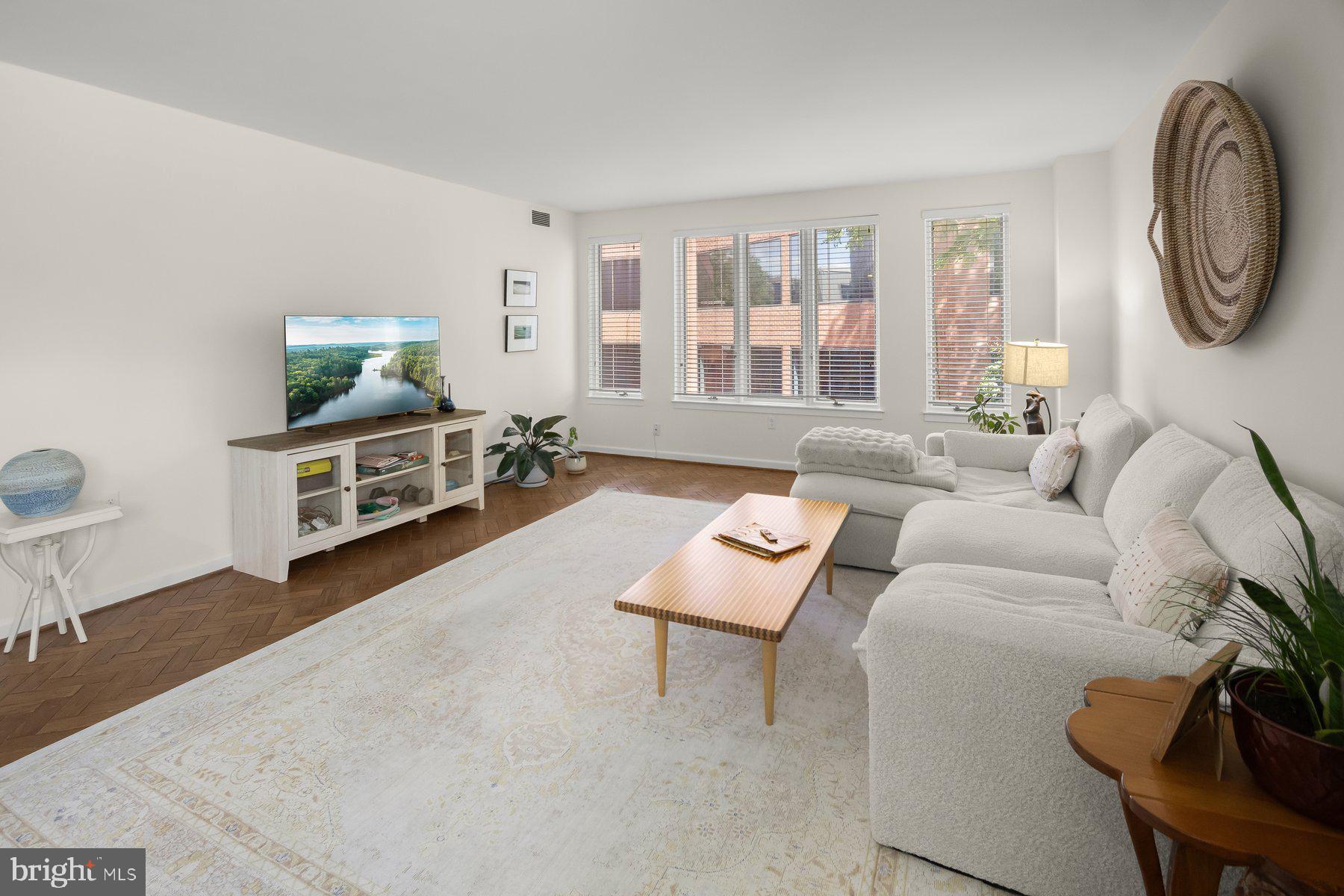 1045 31ST STREET NW 303