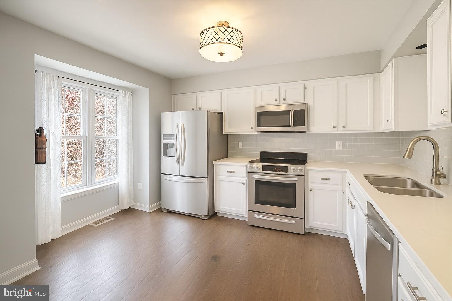 ENGLEWOOD MEWS - Residential Lease