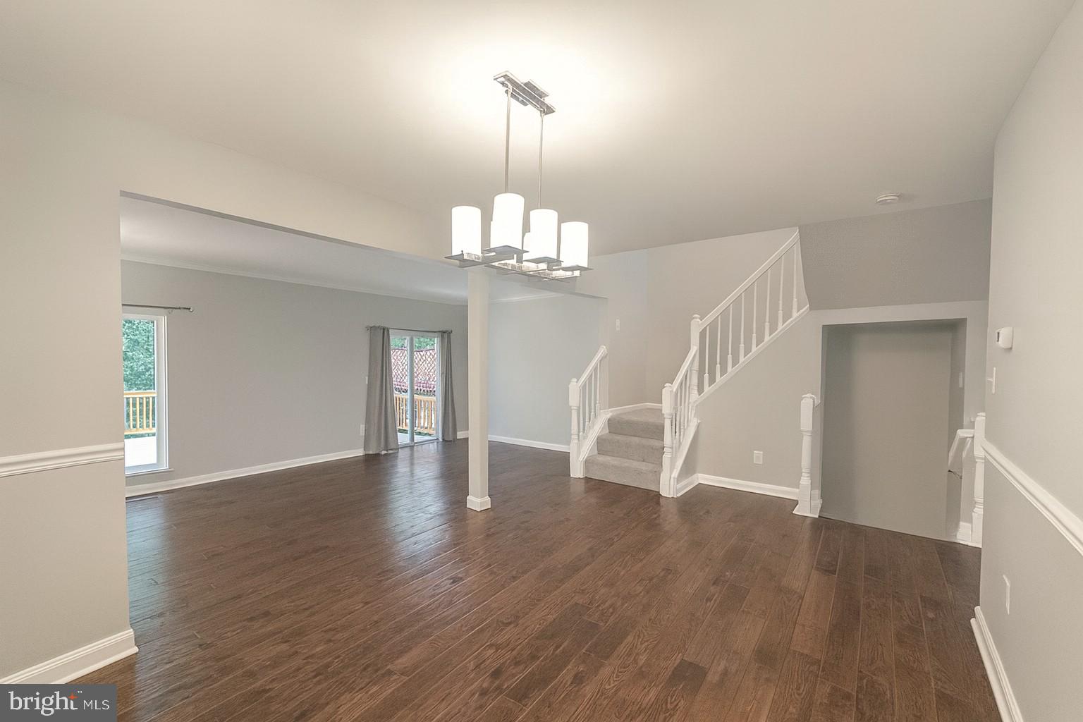 ENGLEWOOD MEWS - Residential Lease