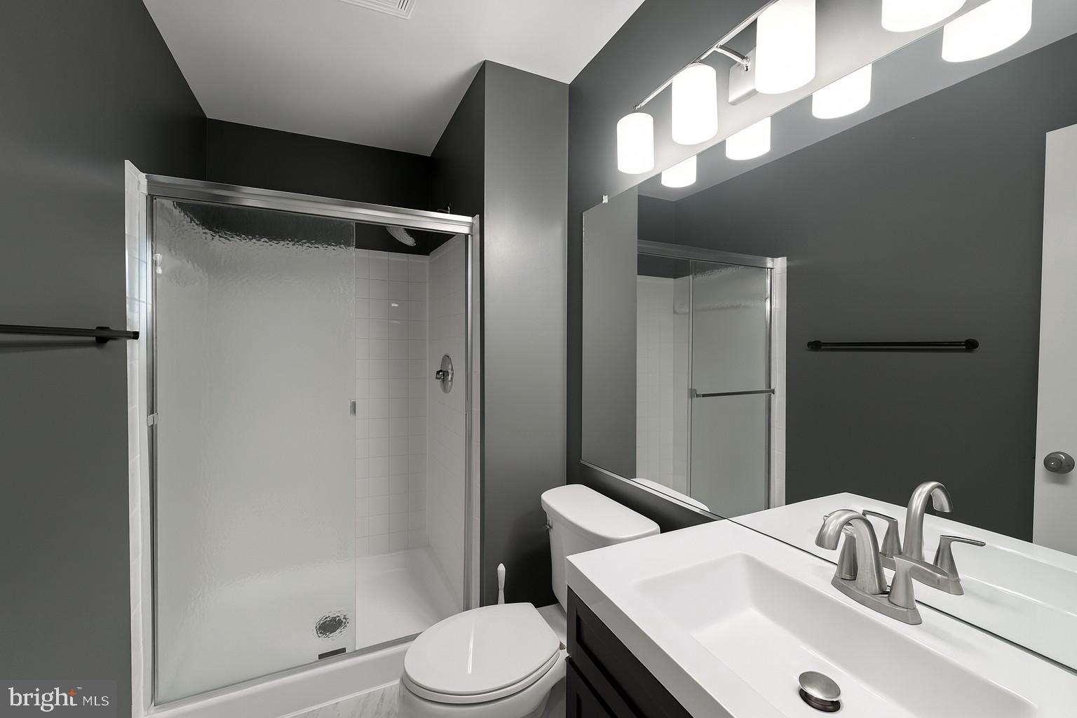 ENGLEWOOD MEWS - Residential Lease