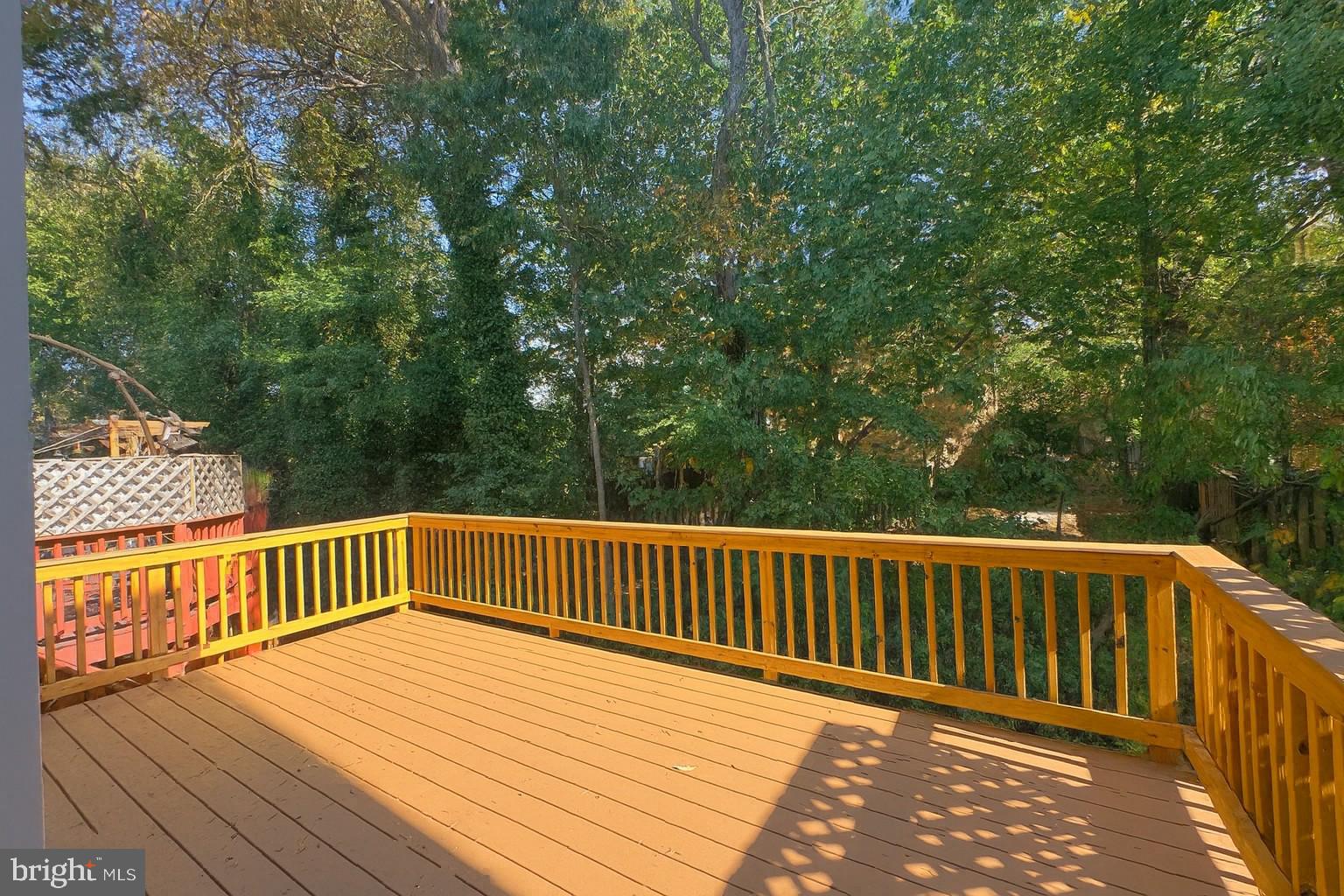 ENGLEWOOD MEWS - Residential Lease