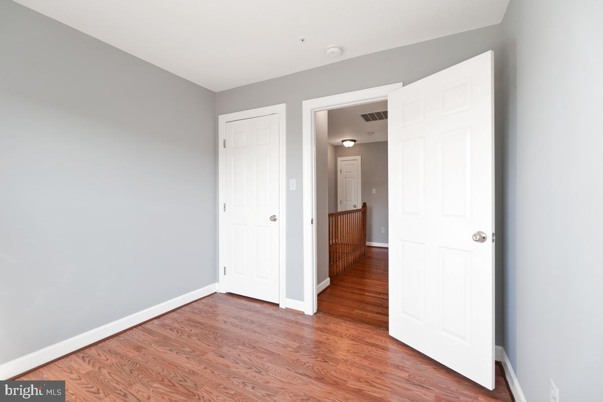 BRIGHTFIELD - Residential