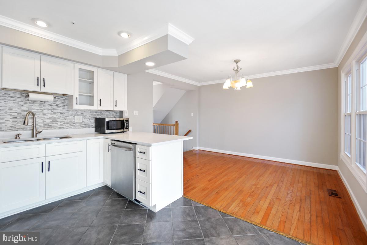 BRIGHTFIELD - Residential