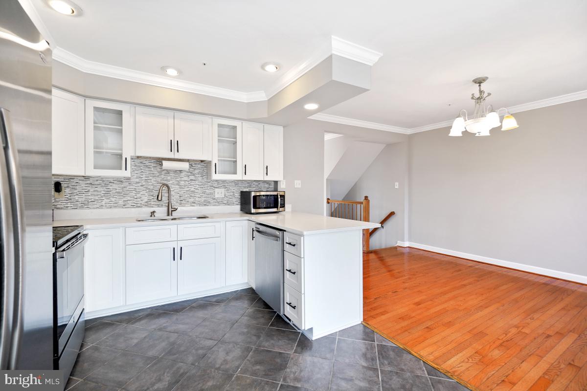 BRIGHTFIELD - Residential