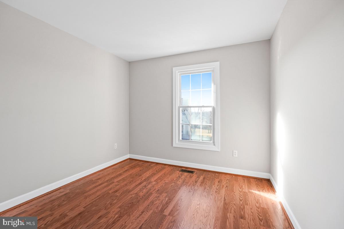 BRIGHTFIELD - Residential