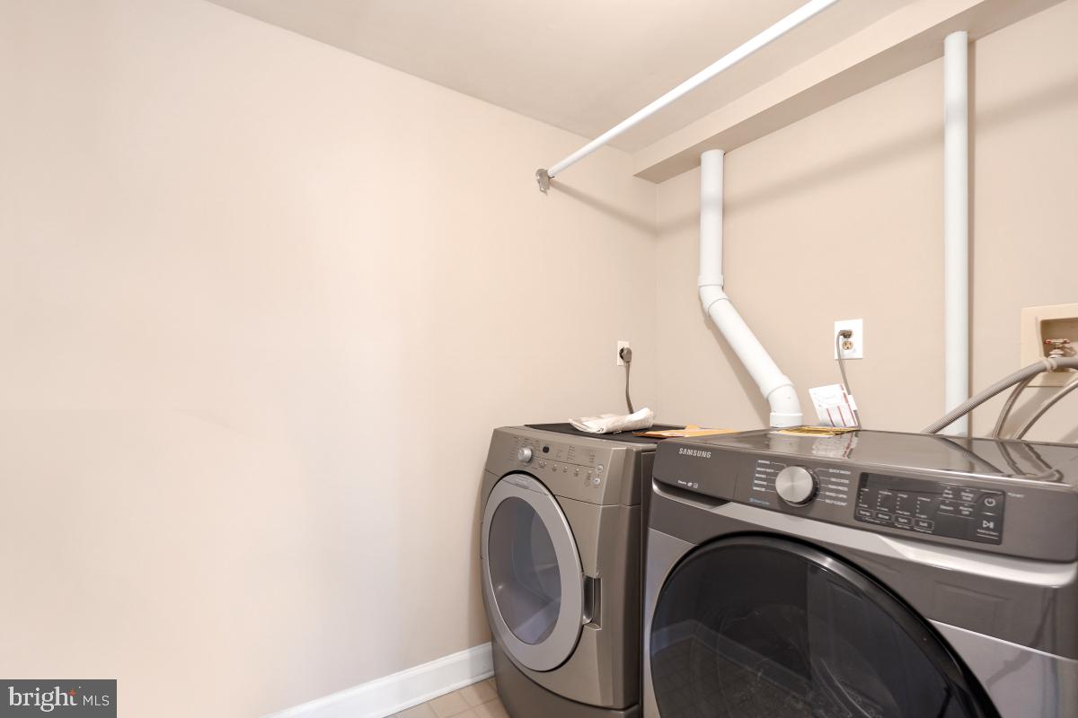 BRIGHTFIELD - Residential