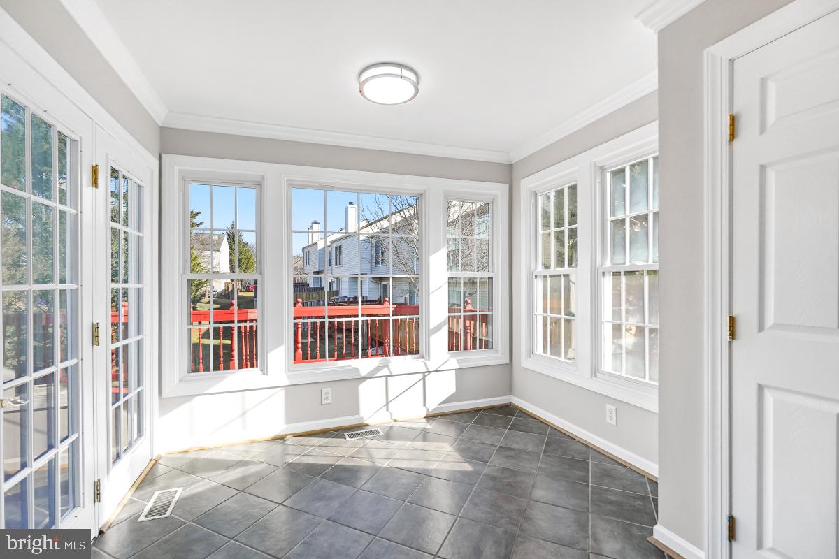 BRIGHTFIELD - Residential