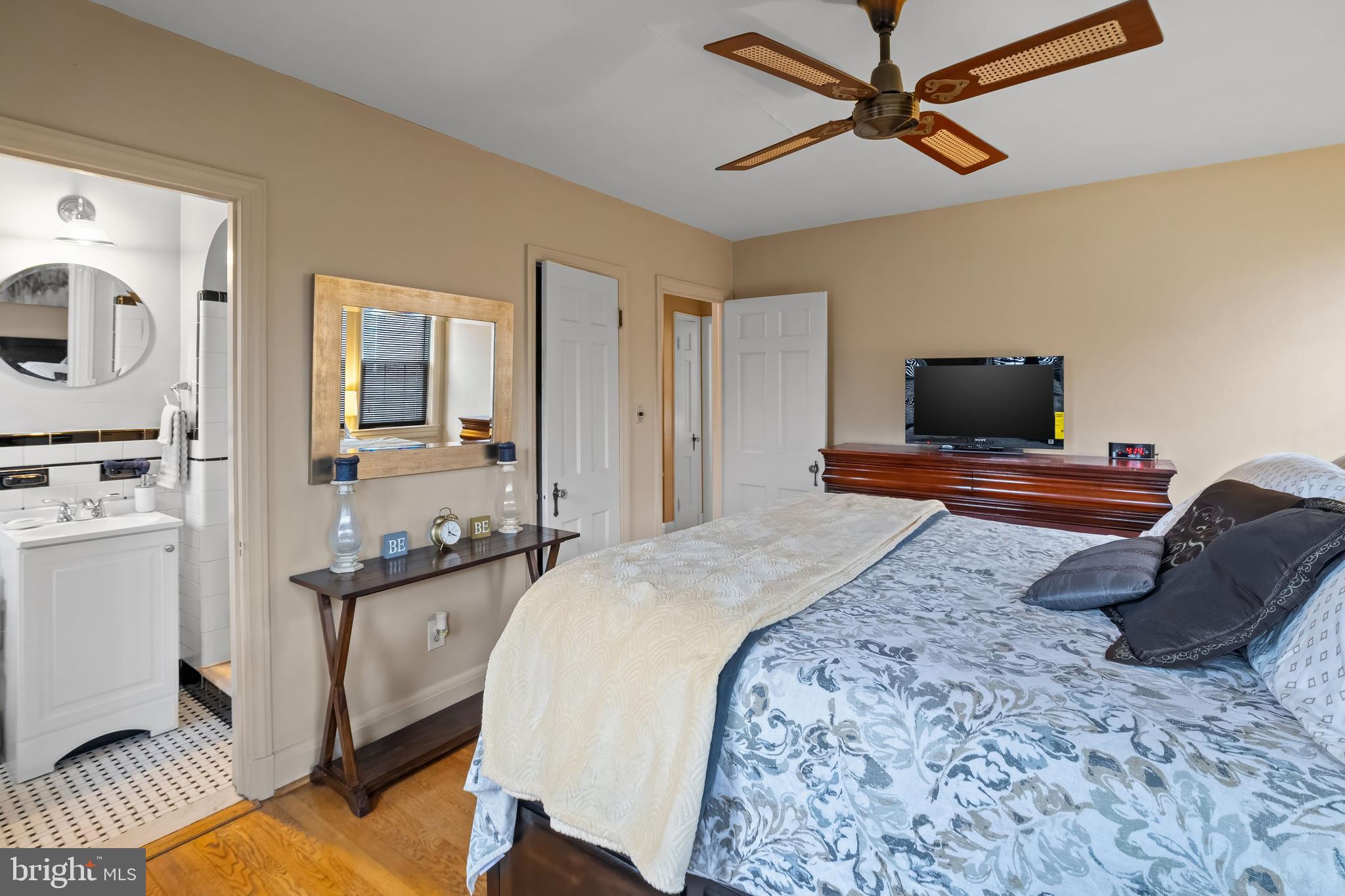 LAURAVILLE HISTORIC DISTRICT - Residential