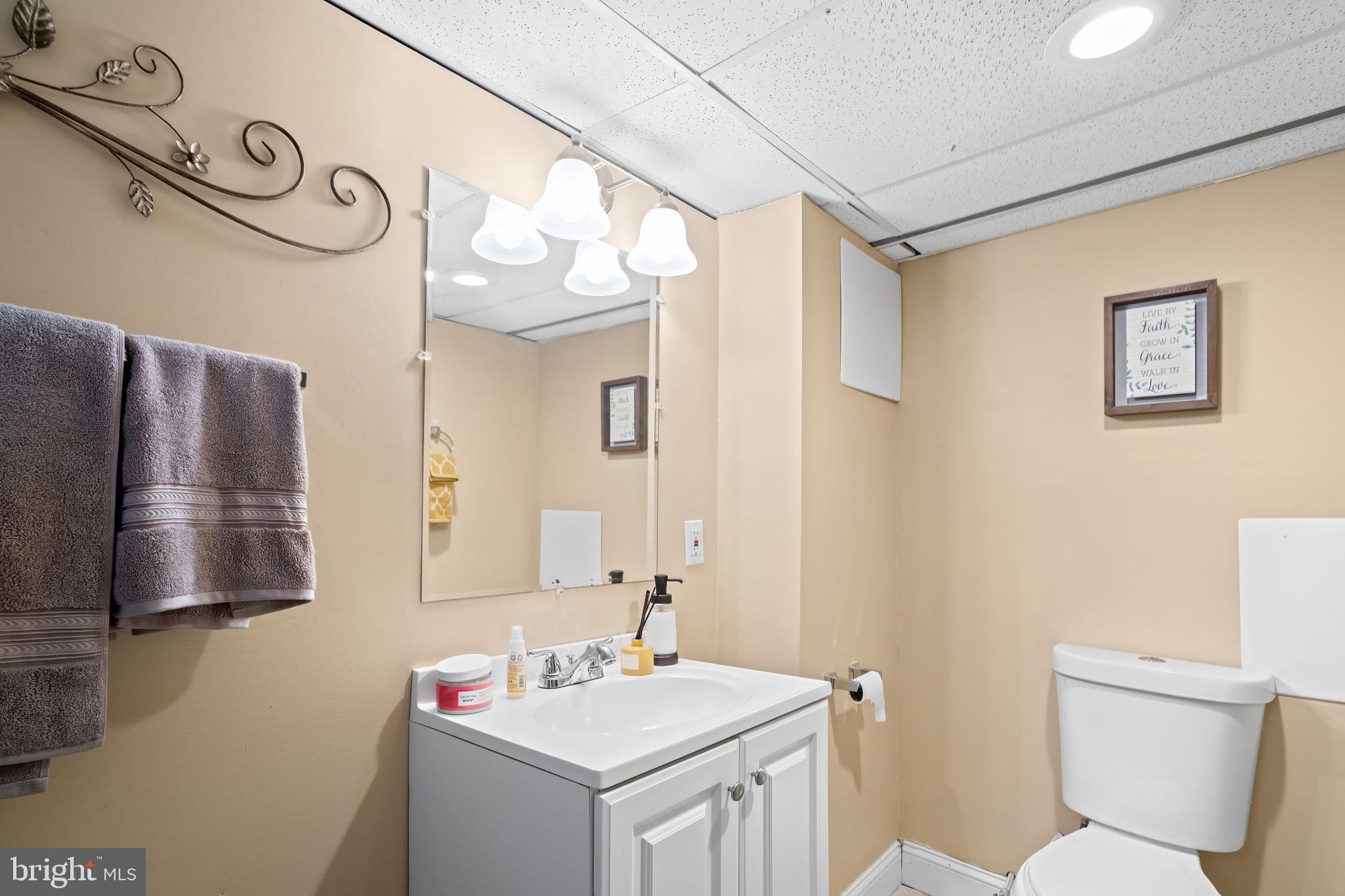 LAURAVILLE HISTORIC DISTRICT - Residential