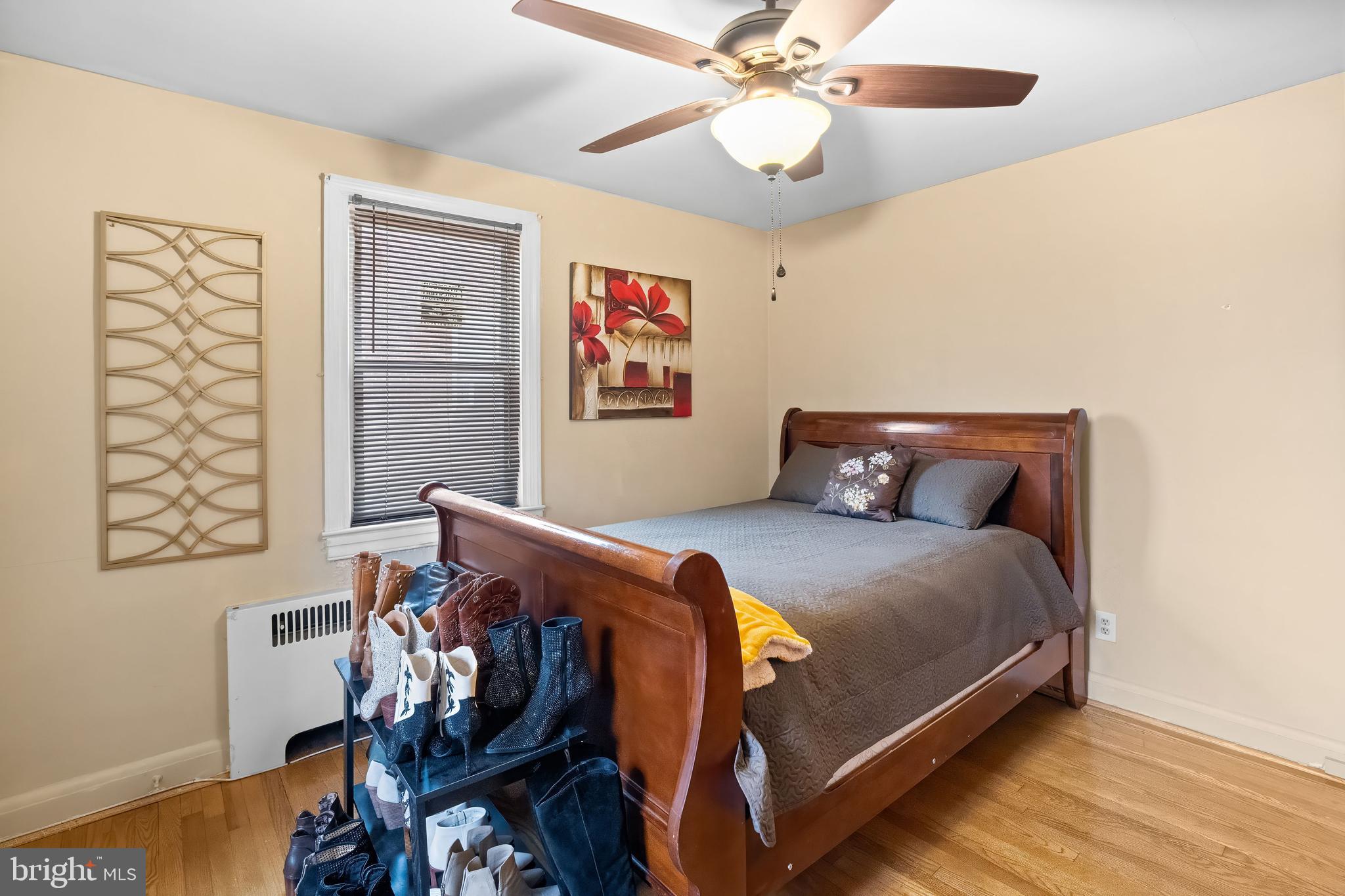 LAURAVILLE HISTORIC DISTRICT - Residential