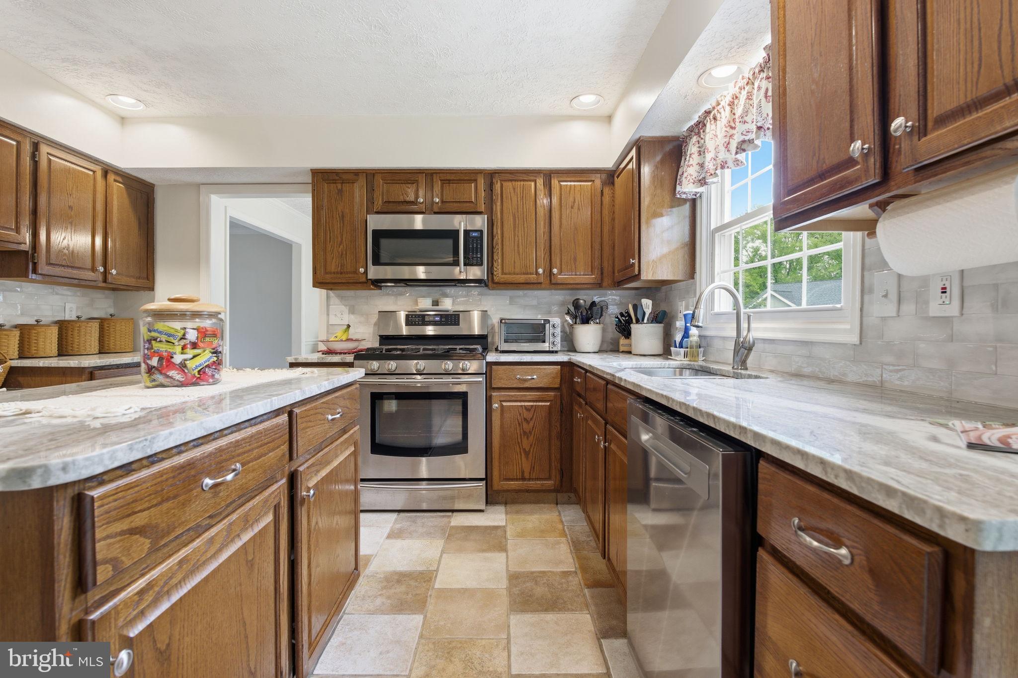BRENTWOOD PARK - Residential