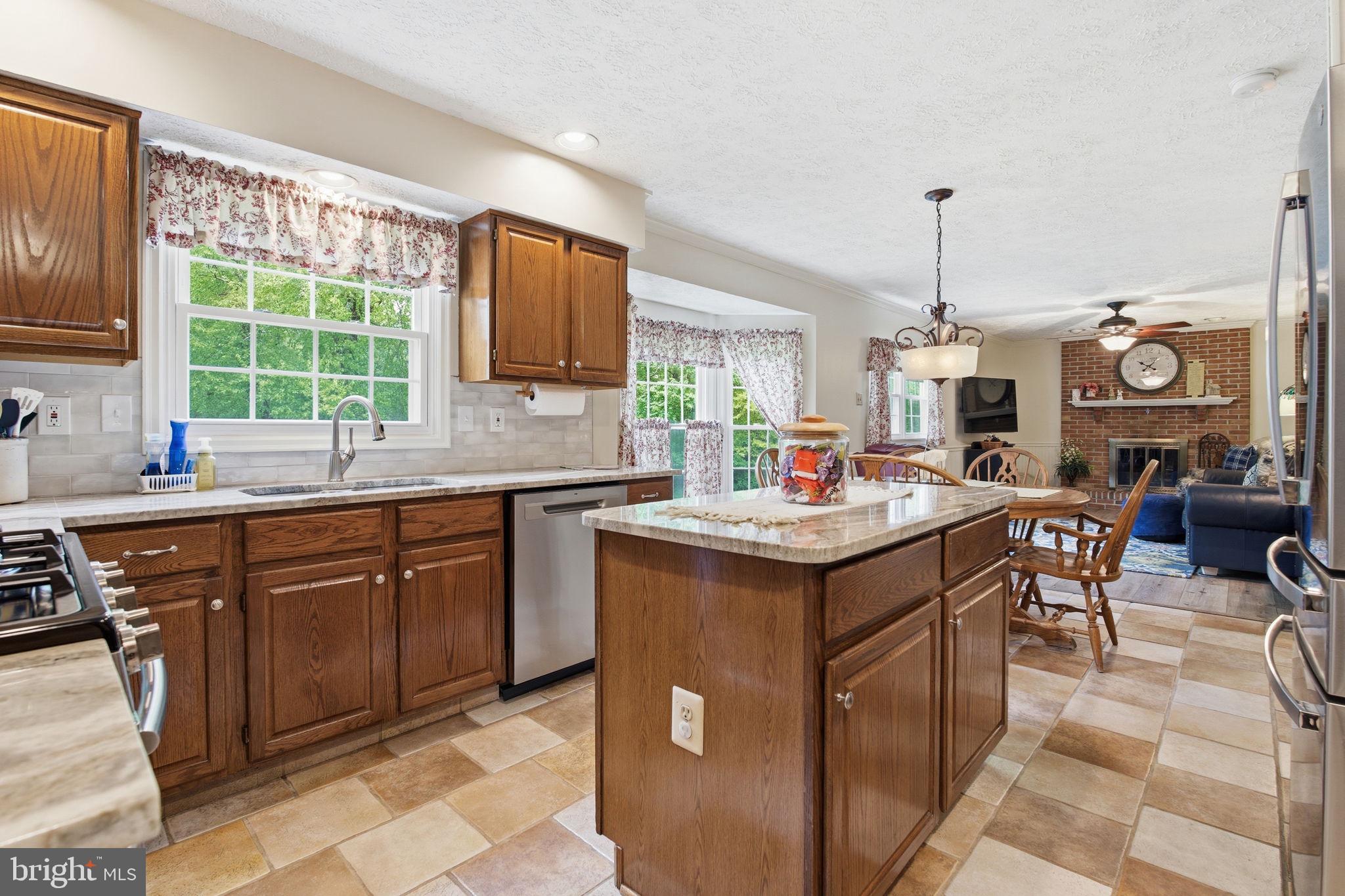 BRENTWOOD PARK - Residential