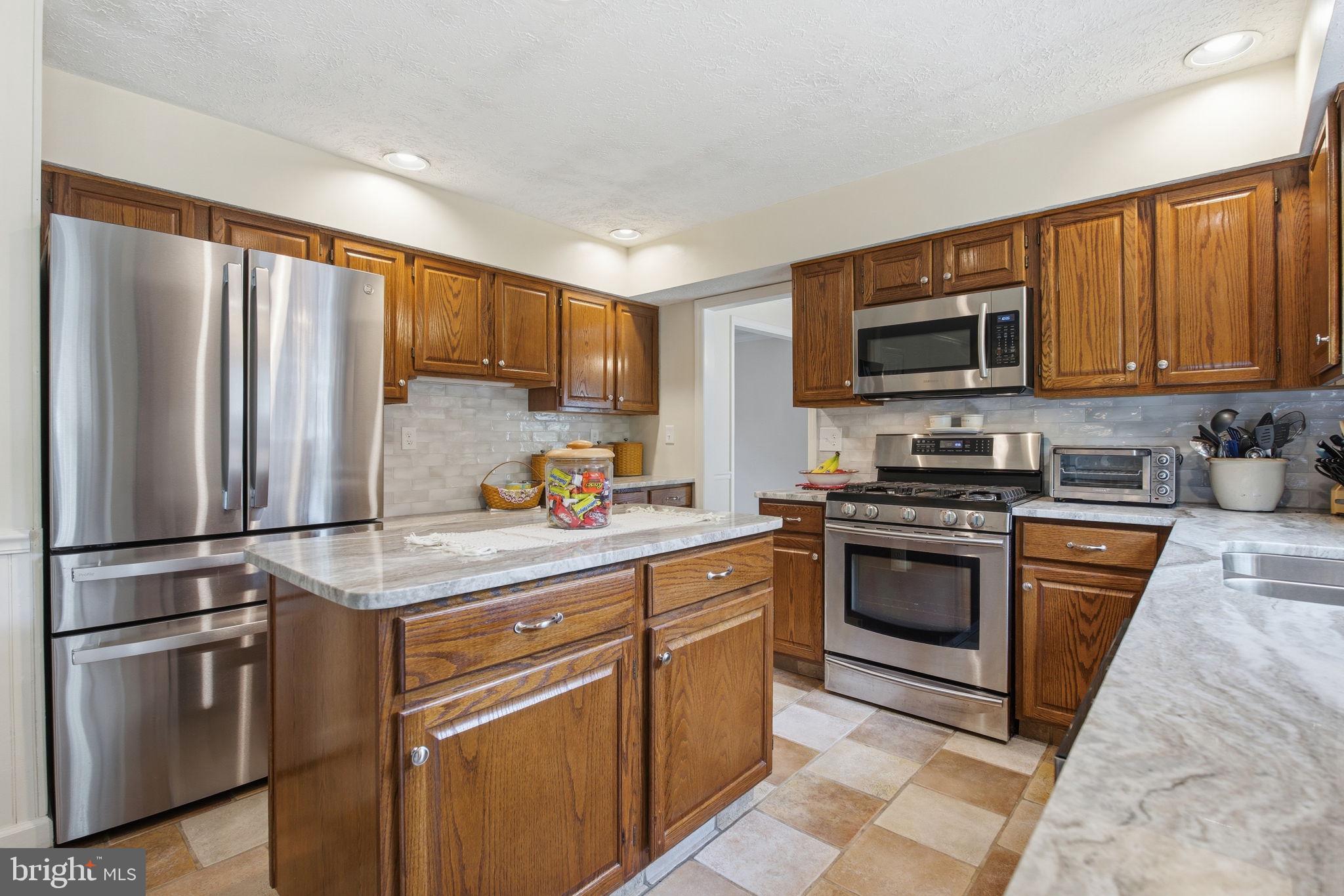 BRENTWOOD PARK - Residential