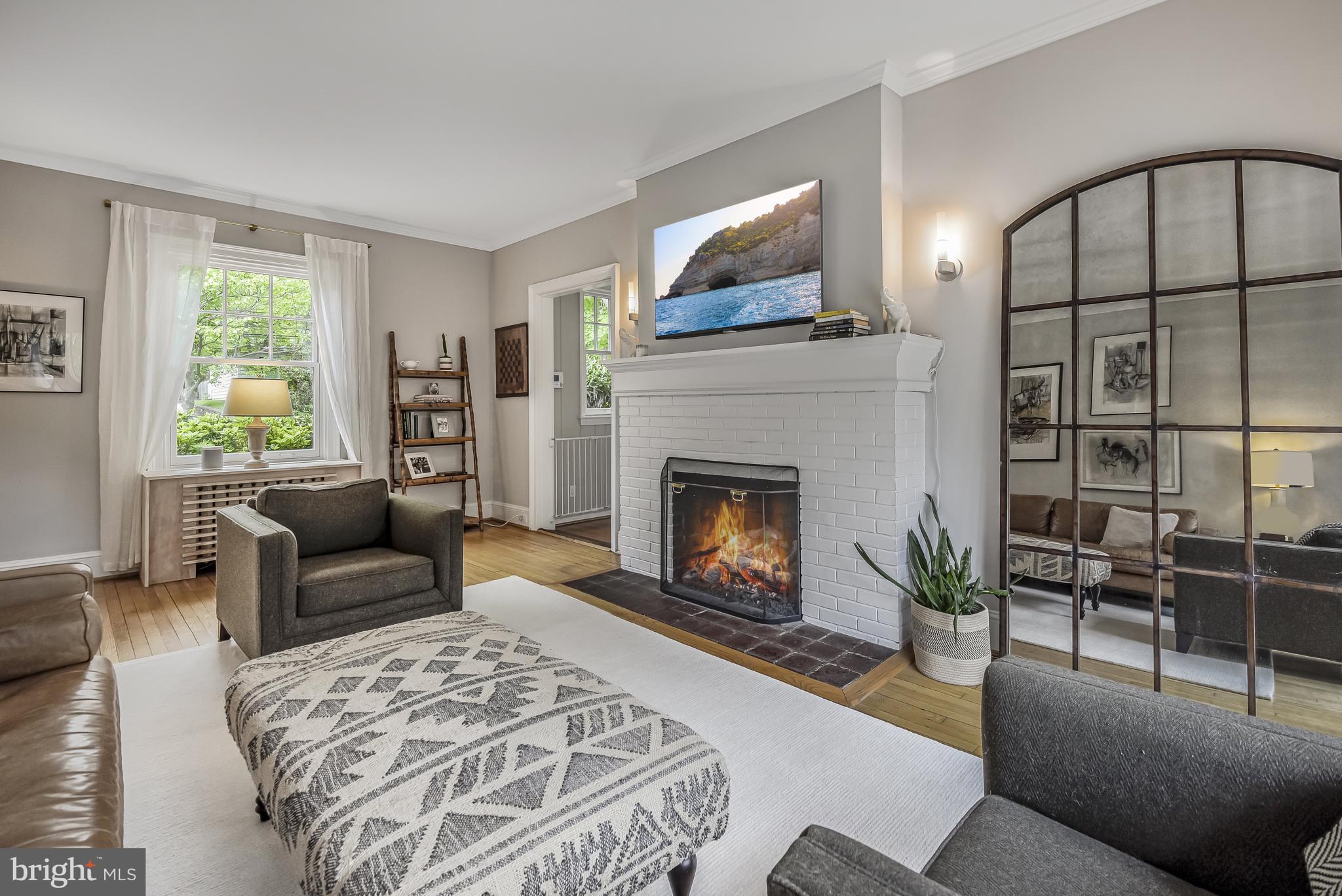 CHEVY CHASE - Residential