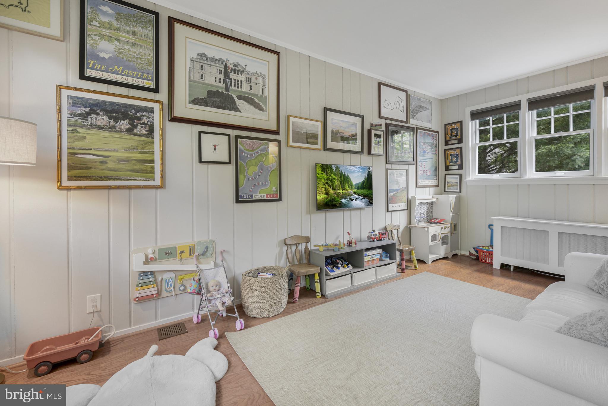 CHEVY CHASE - Residential