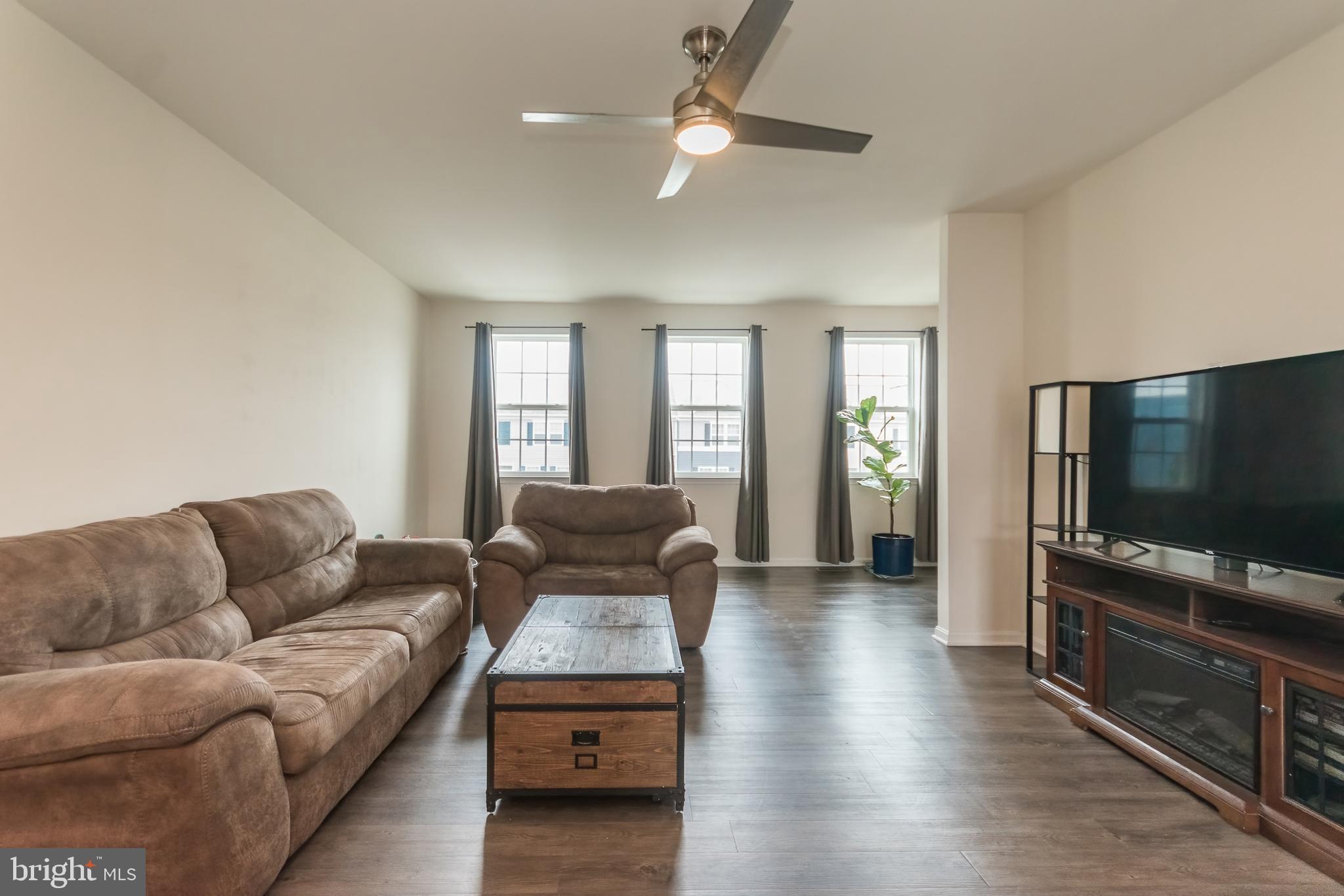 BERKELEY RIDGE - Residential