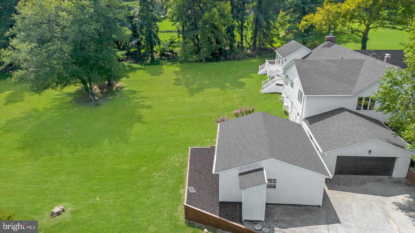 BROOKLANDVILLE - Residential