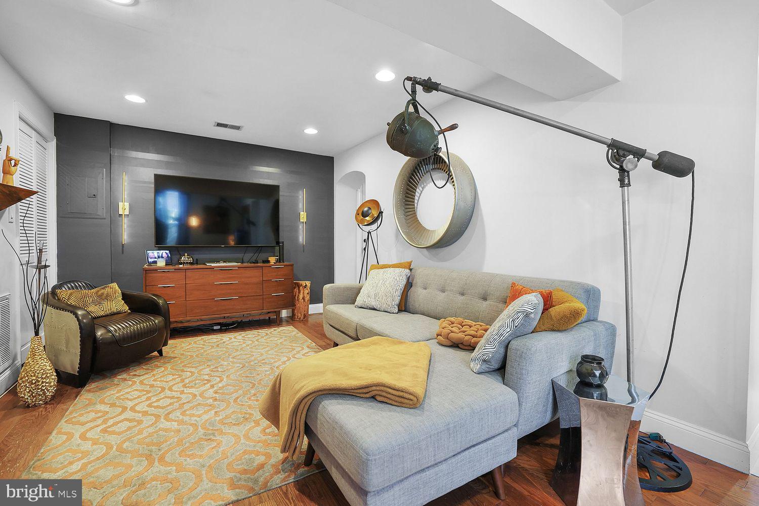 1400 OGLETHORPE STREET NW 12