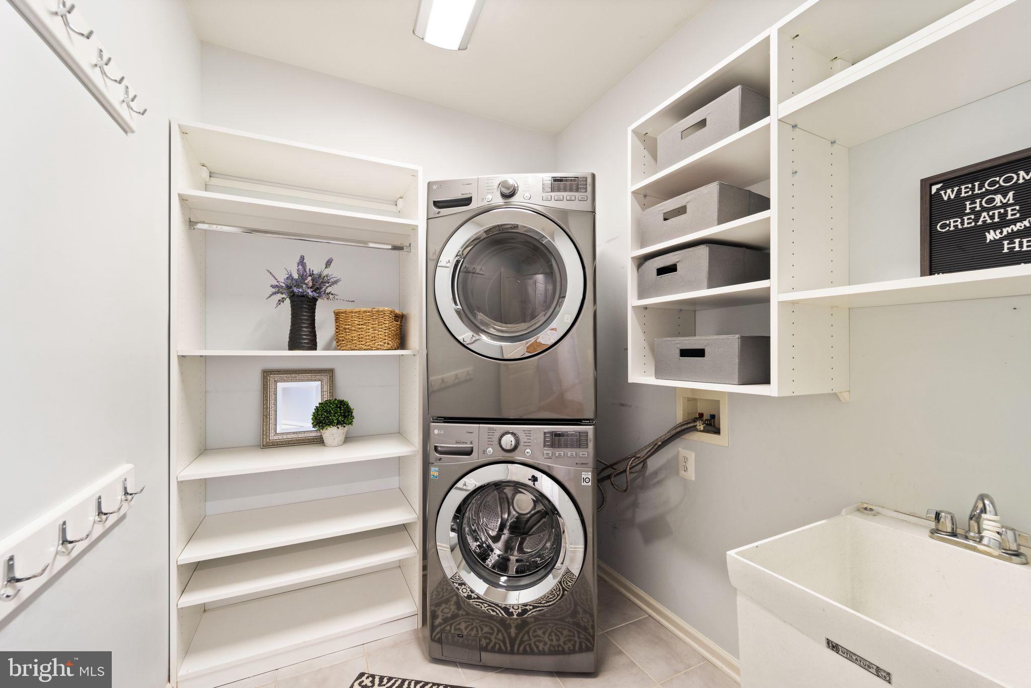 DOMINION VALLEY COUNTRY CLUB - Residential